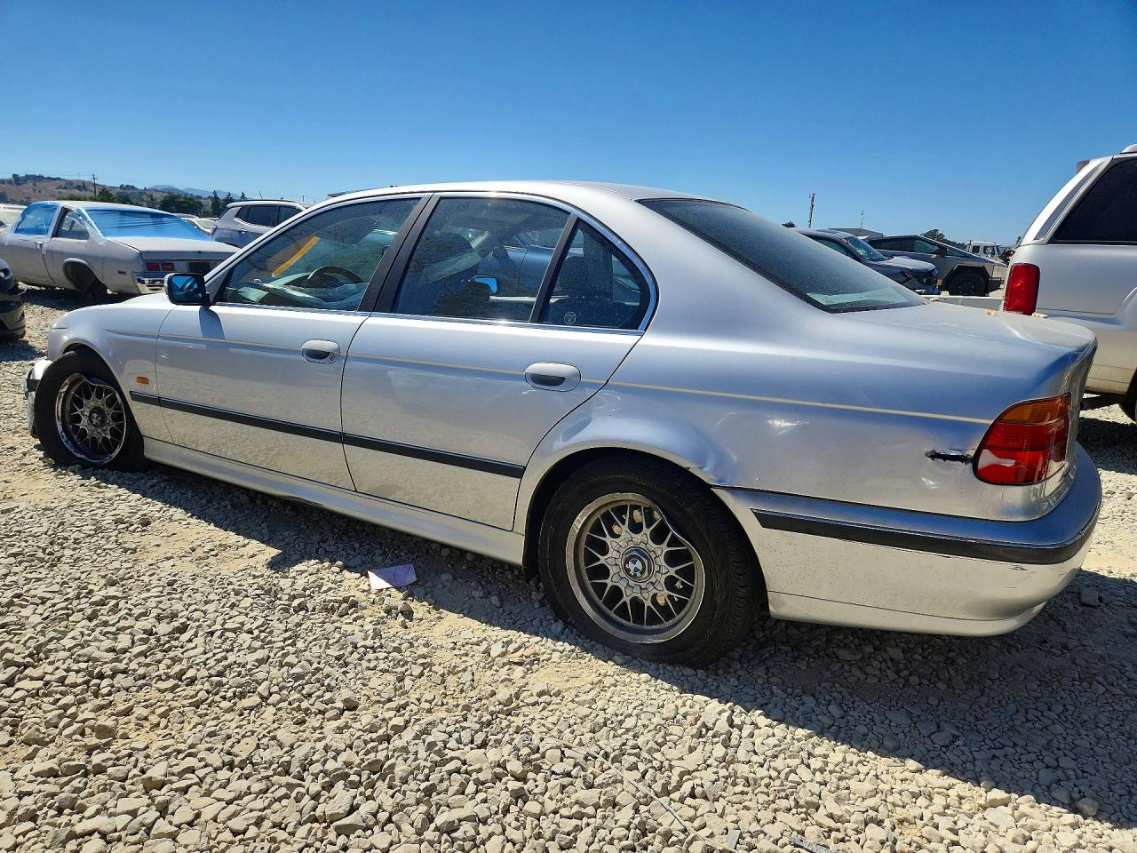 1999 Bmw 528 I Automatic Silver vin: WBADM6337XBY32073