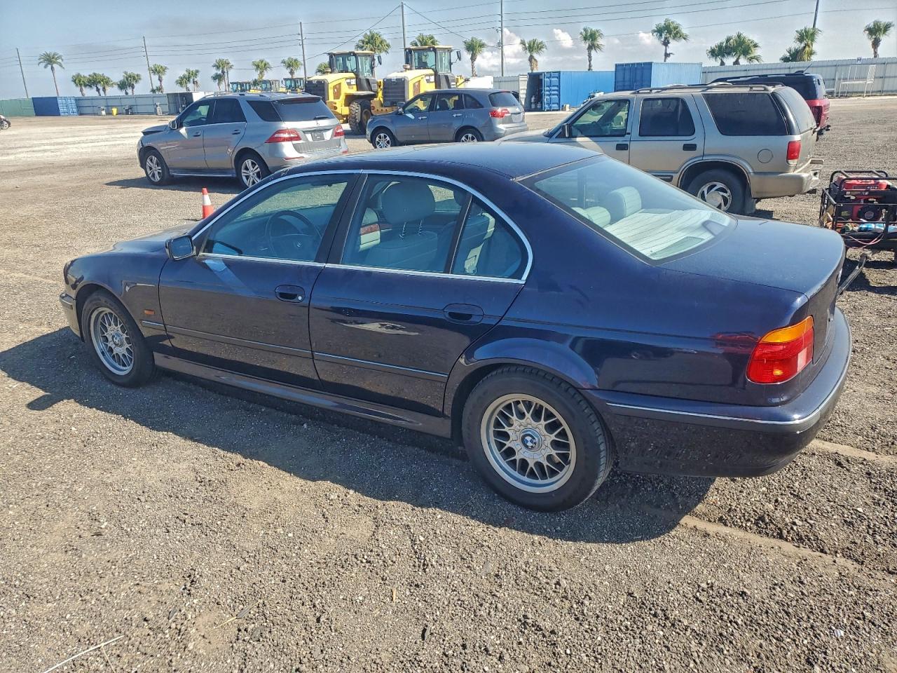 1999 Bmw 528 I Automatic Blue vin: WBADM633XXBY31659