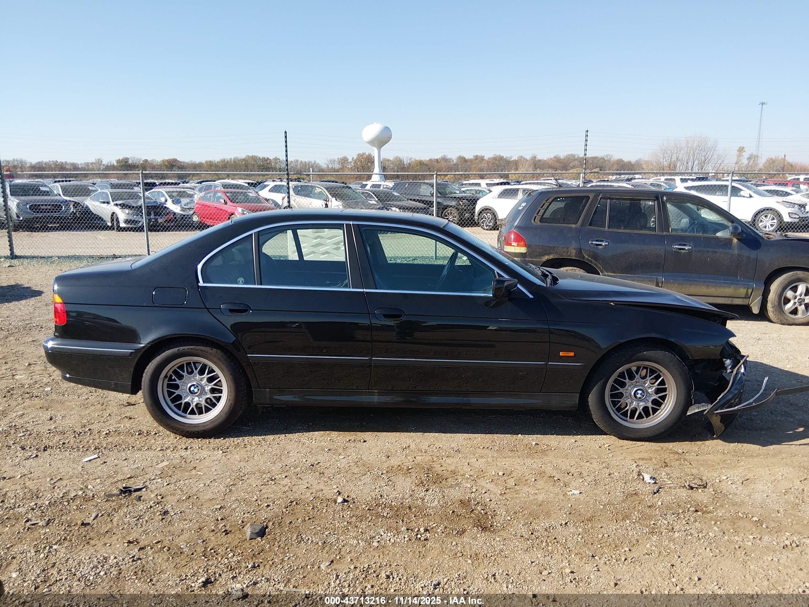 1999 Bmw 528ia   Black vin: WBADM6340XGU03921
