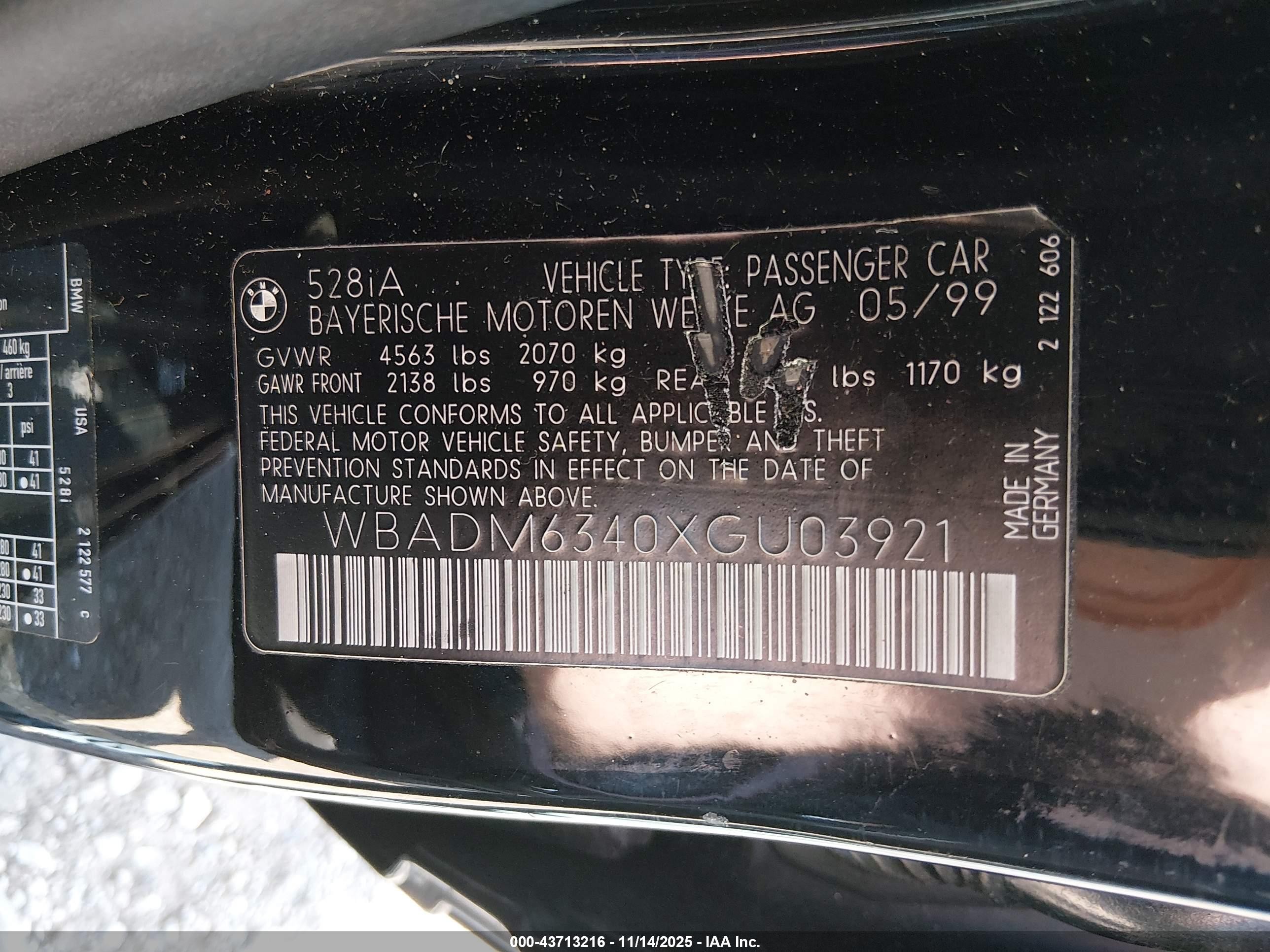 1999 Bmw 528ia   Black vin: WBADM6340XGU03921