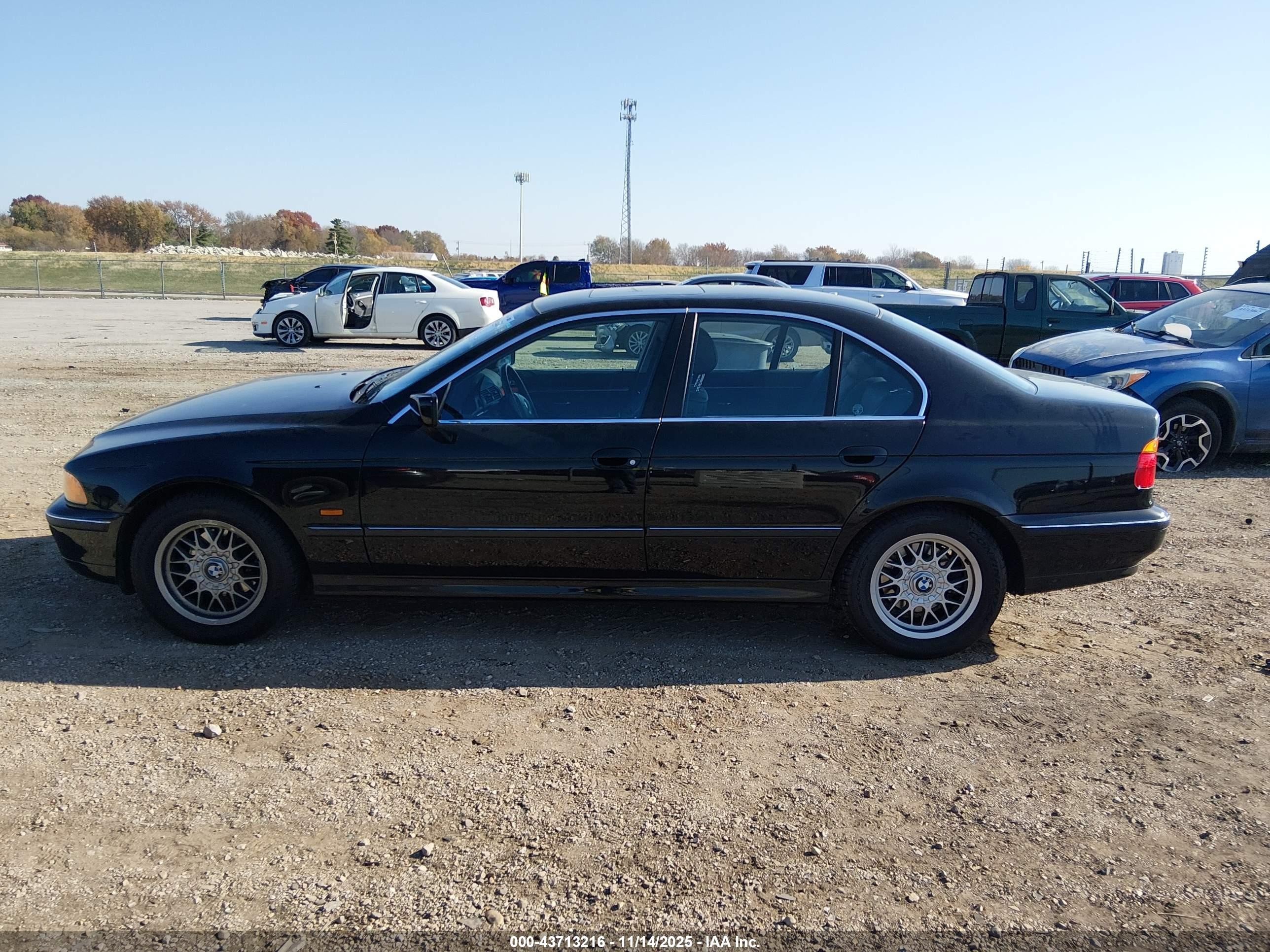 1999 Bmw 528ia   Black vin: WBADM6340XGU03921