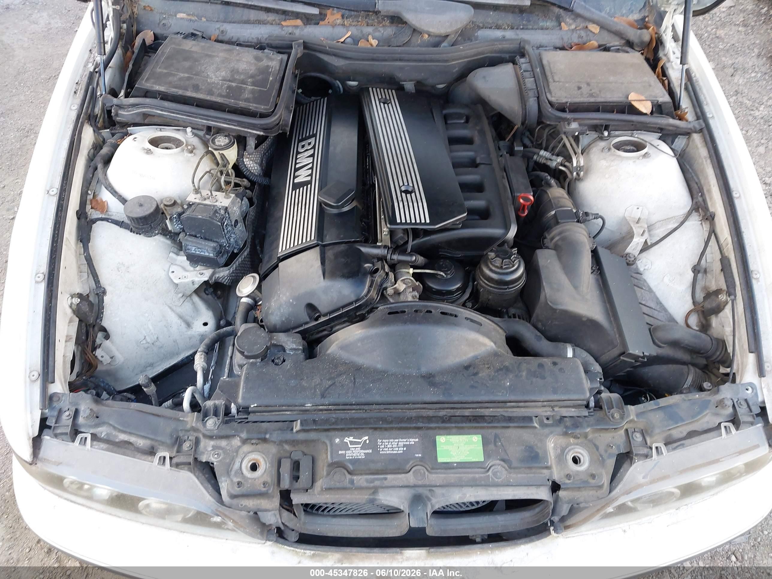 2000 Bmw 528ia   White vin: WBADM6341YGU17683