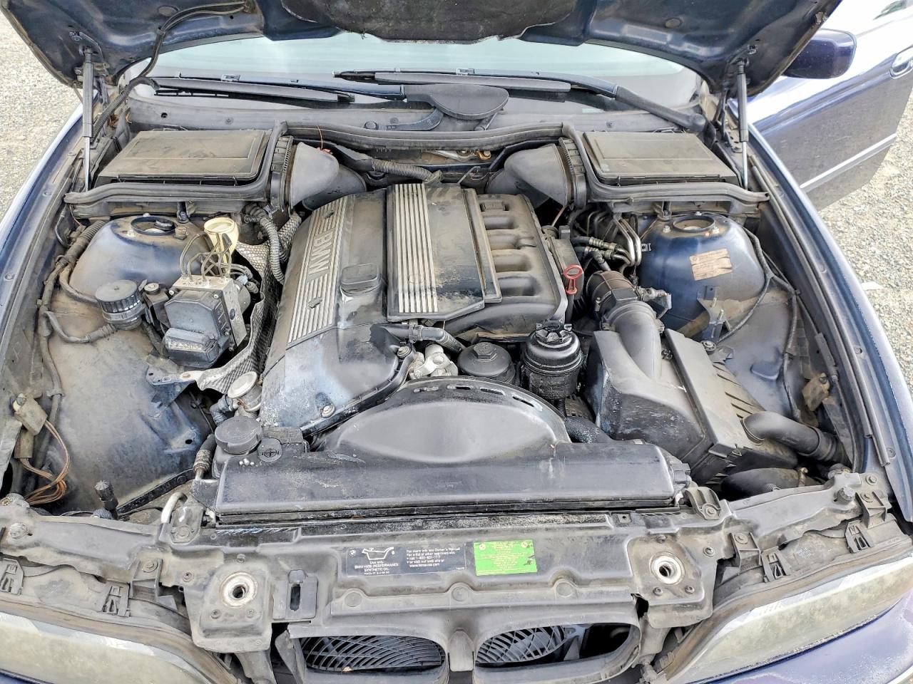 2000 Bmw 528 I Automatic Blue vin: WBADM6342YGU18924