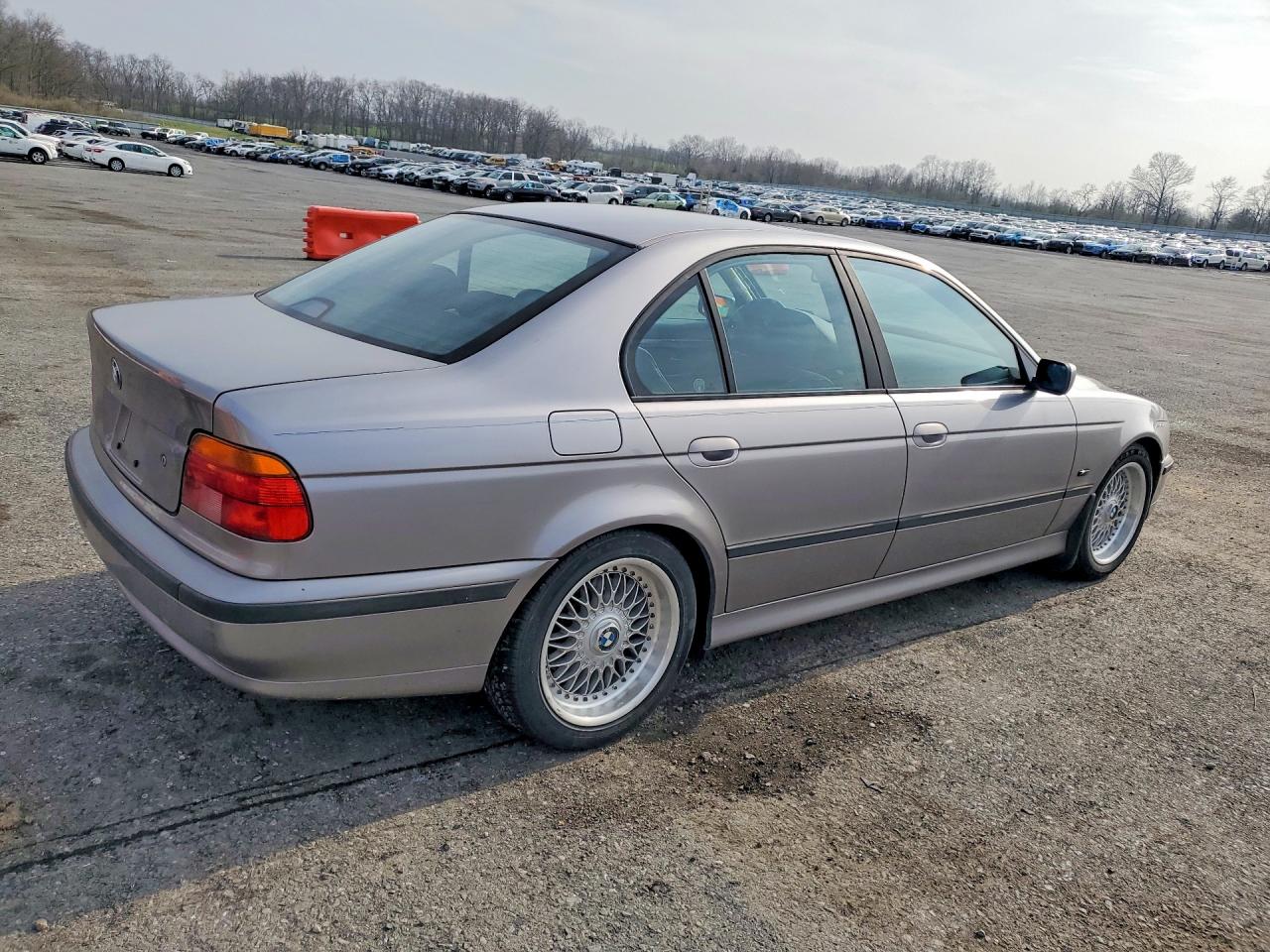 1999 Bmw 528 I Automatic Серебряный vin: WBADM6343XGU03797