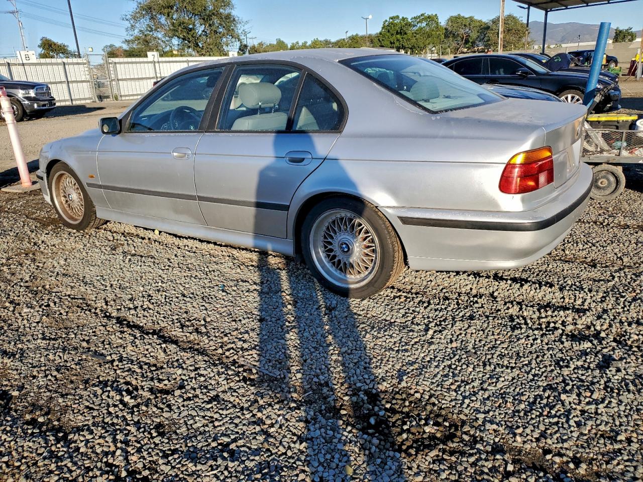 2000 Bmw 528 I Automatic Silver vin: WBADM6344YGV00282