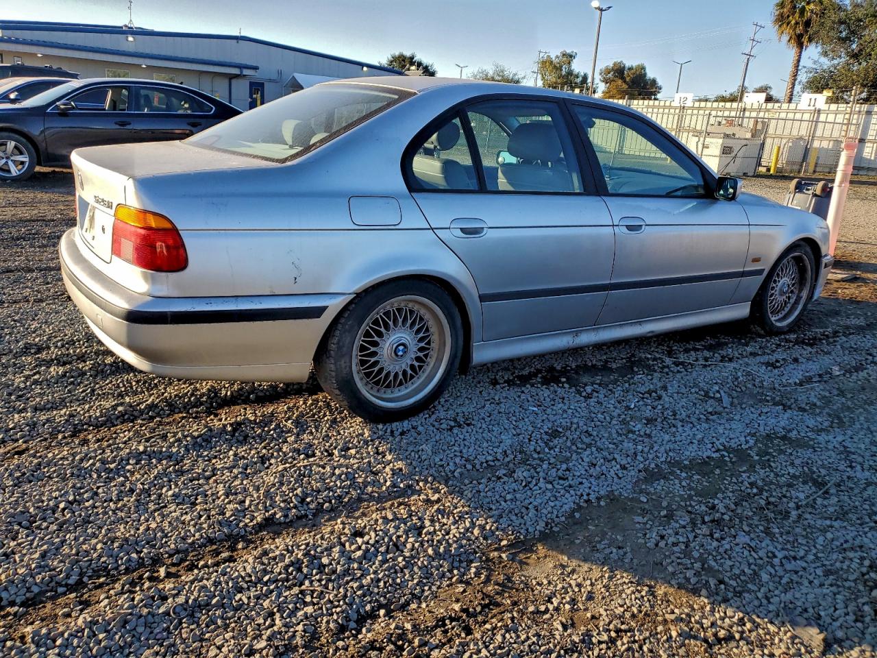 2000 Bmw 528 I Automatic Silver vin: WBADM6344YGV00282