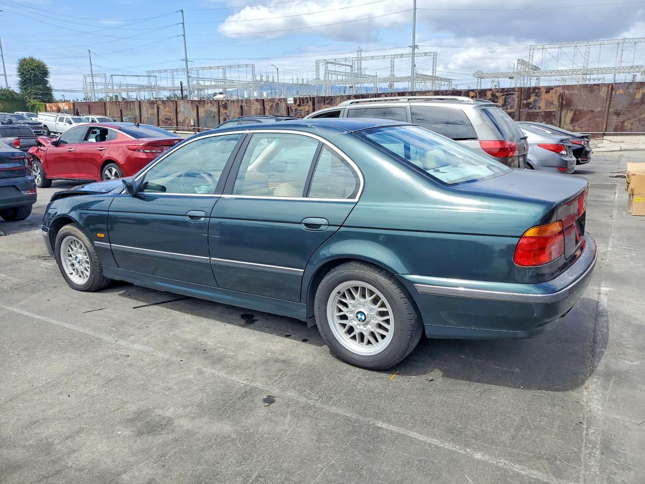 2000 Bmw 528 I Automatic Green vin: WBADM6345YGU18707