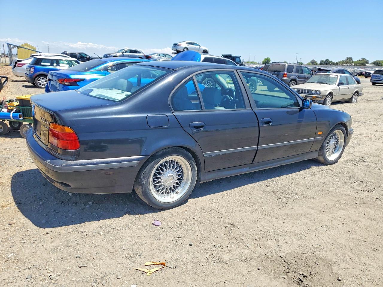 2000 Bmw 528 I Automatic Black vin: WBADM6345YGV01618