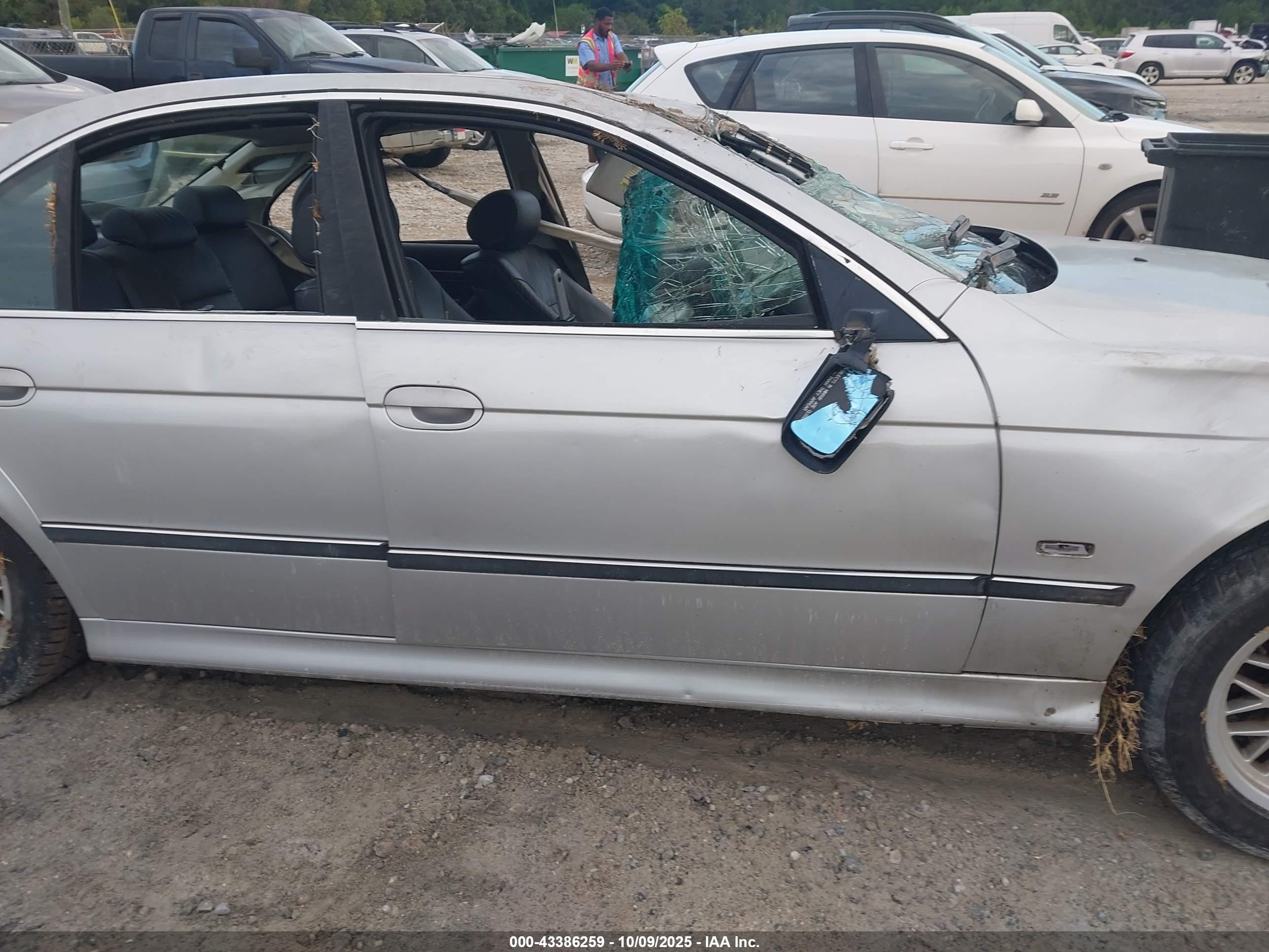 2000 Bmw 528 I Automatic Серебряный vin: WBADM6346YGU19610