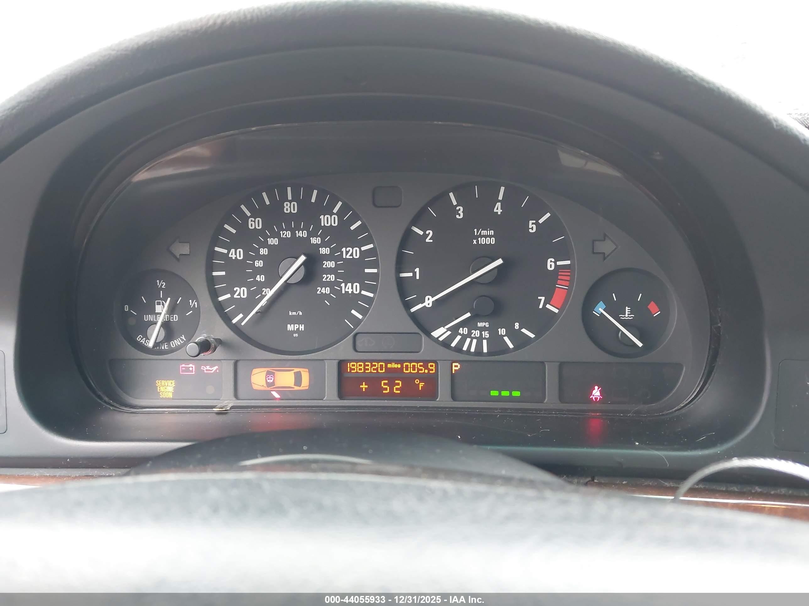 2000 Bmw 528ia   Silver vin: WBADM6347YGU14531