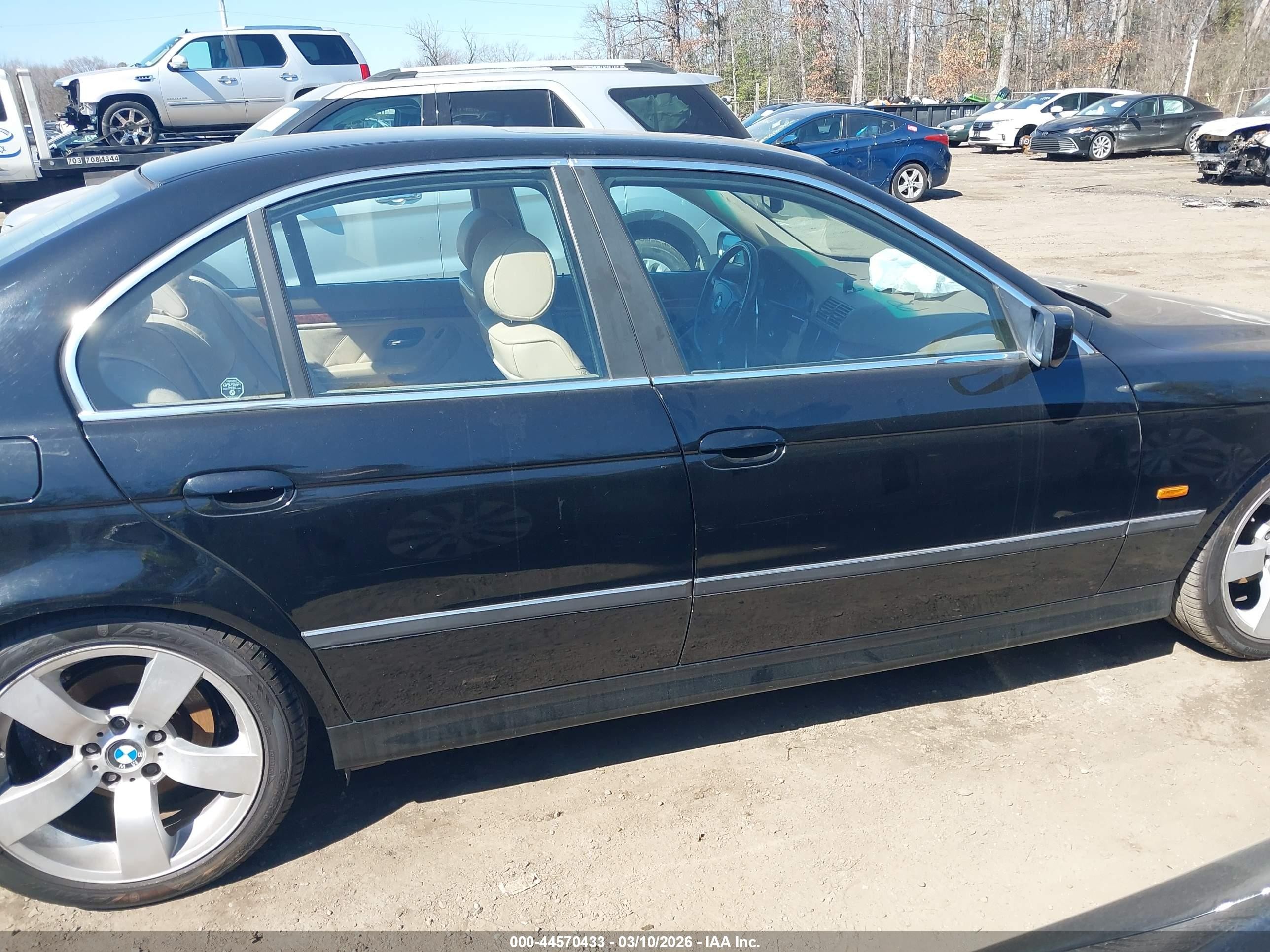 2000 Bmw 528ia   Black vin: WBADM6347YGU14786