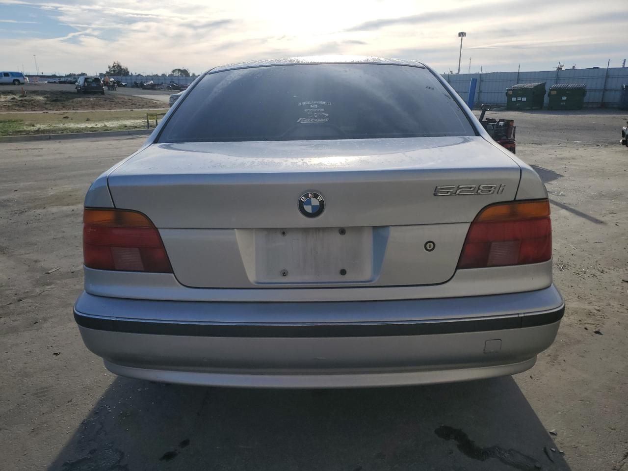 2000 Bmw 528 I Automatic Silver vin: WBADM6347YGU29899