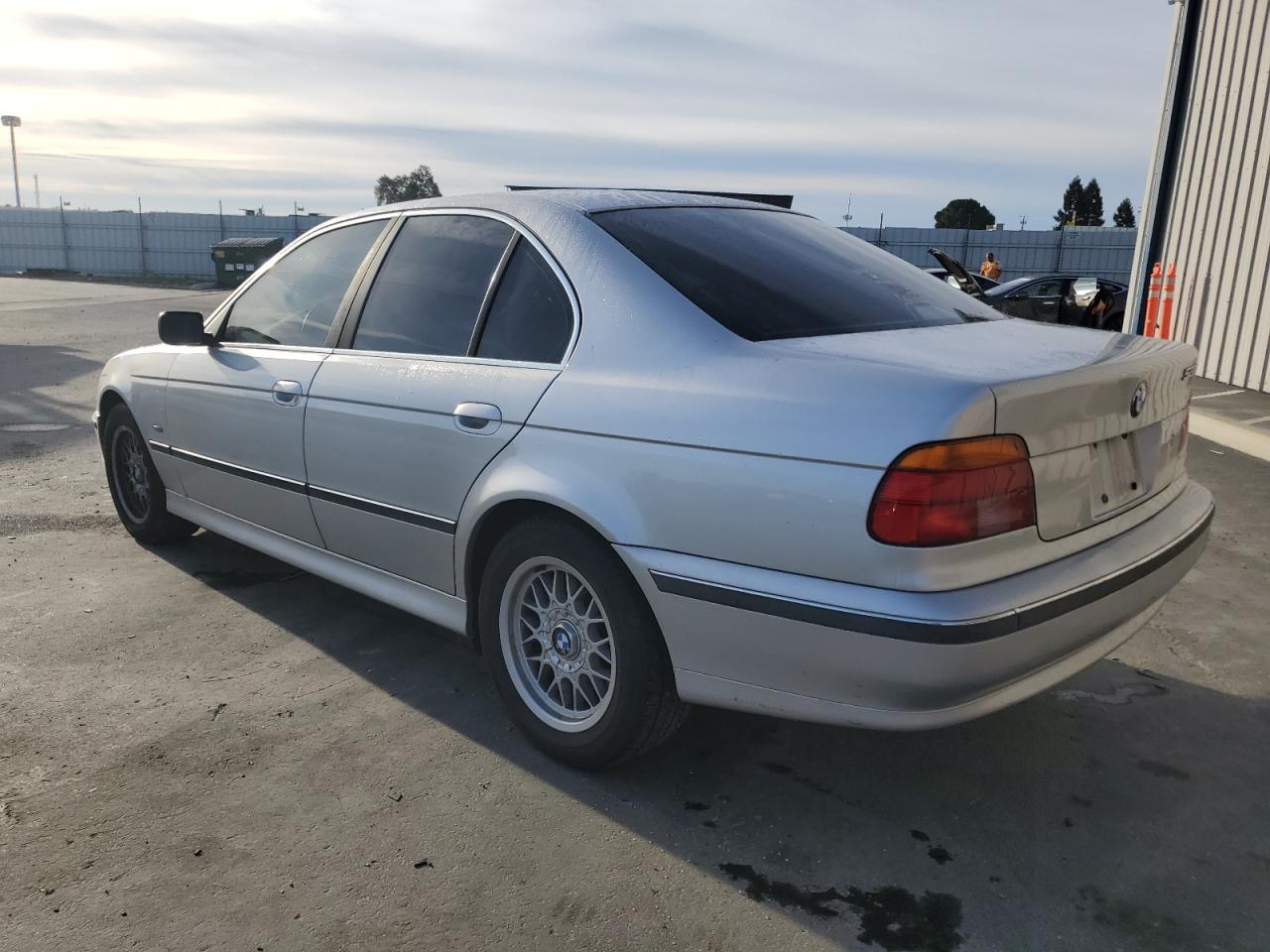 2000 Bmw 528 I Automatic Silver vin: WBADM6347YGU29899
