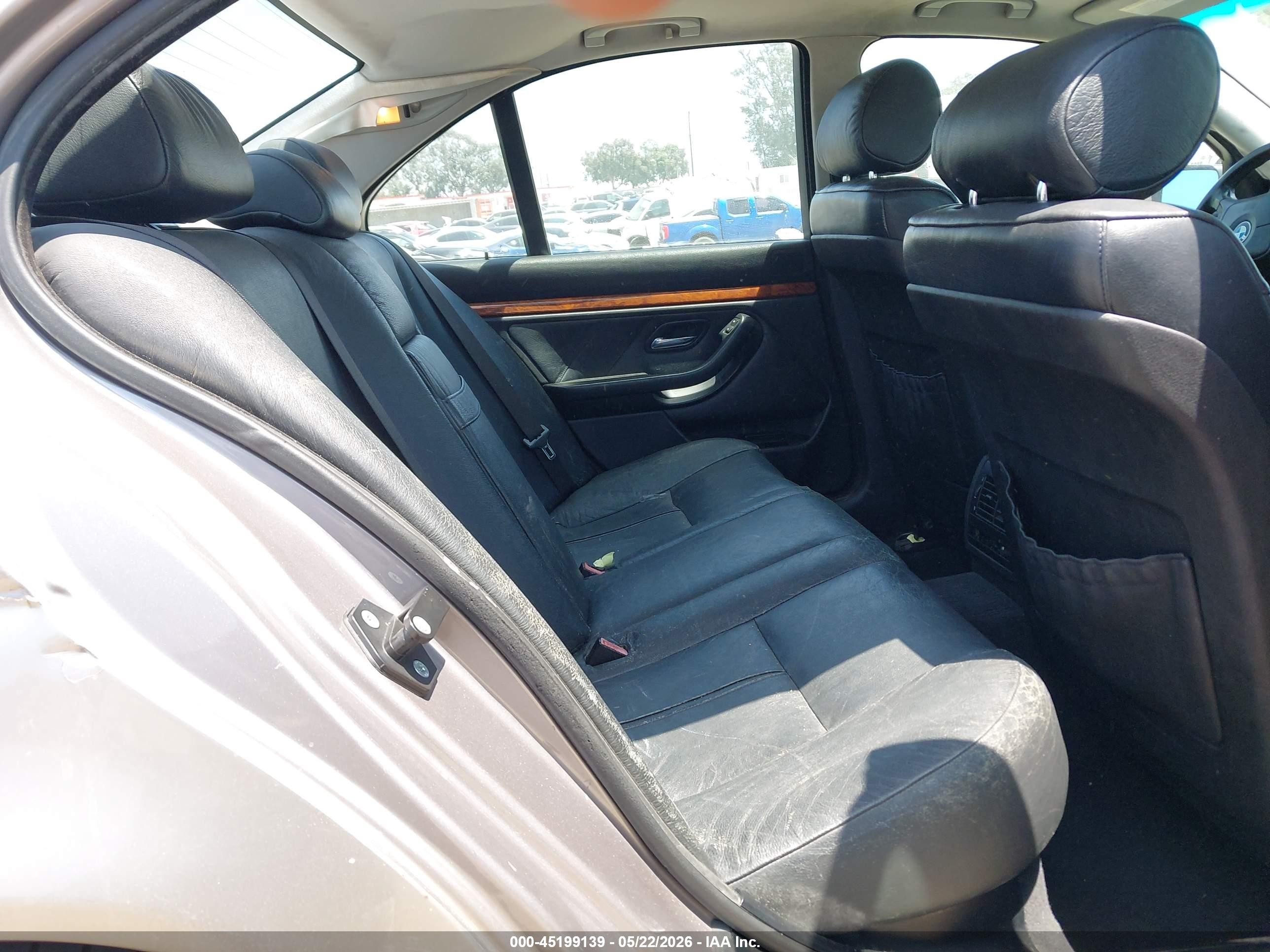 2000 Bmw 528ia   Серебряный vin: WBADM6349YGU16507