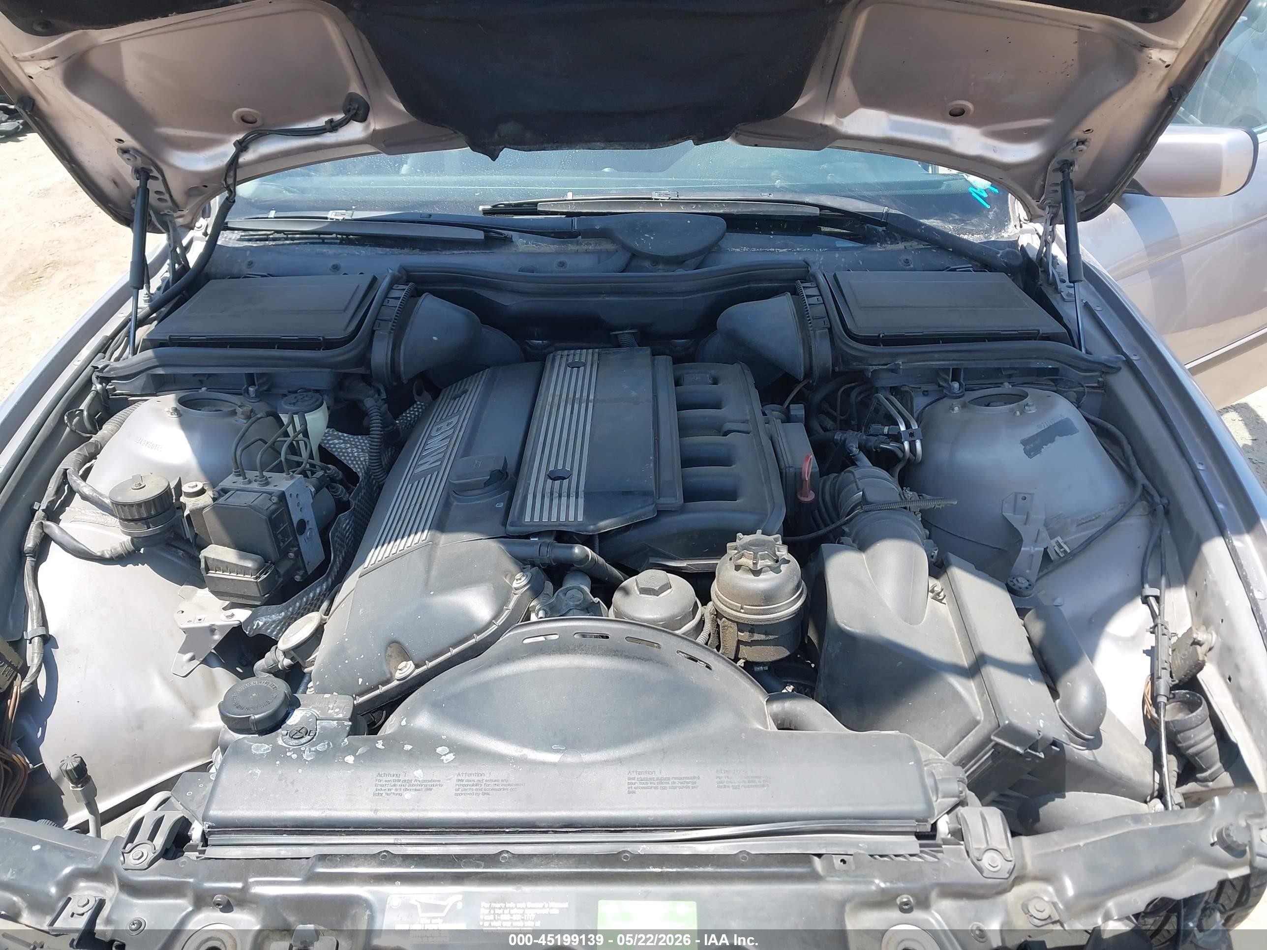2000 Bmw 528ia   Серебряный vin: WBADM6349YGU16507