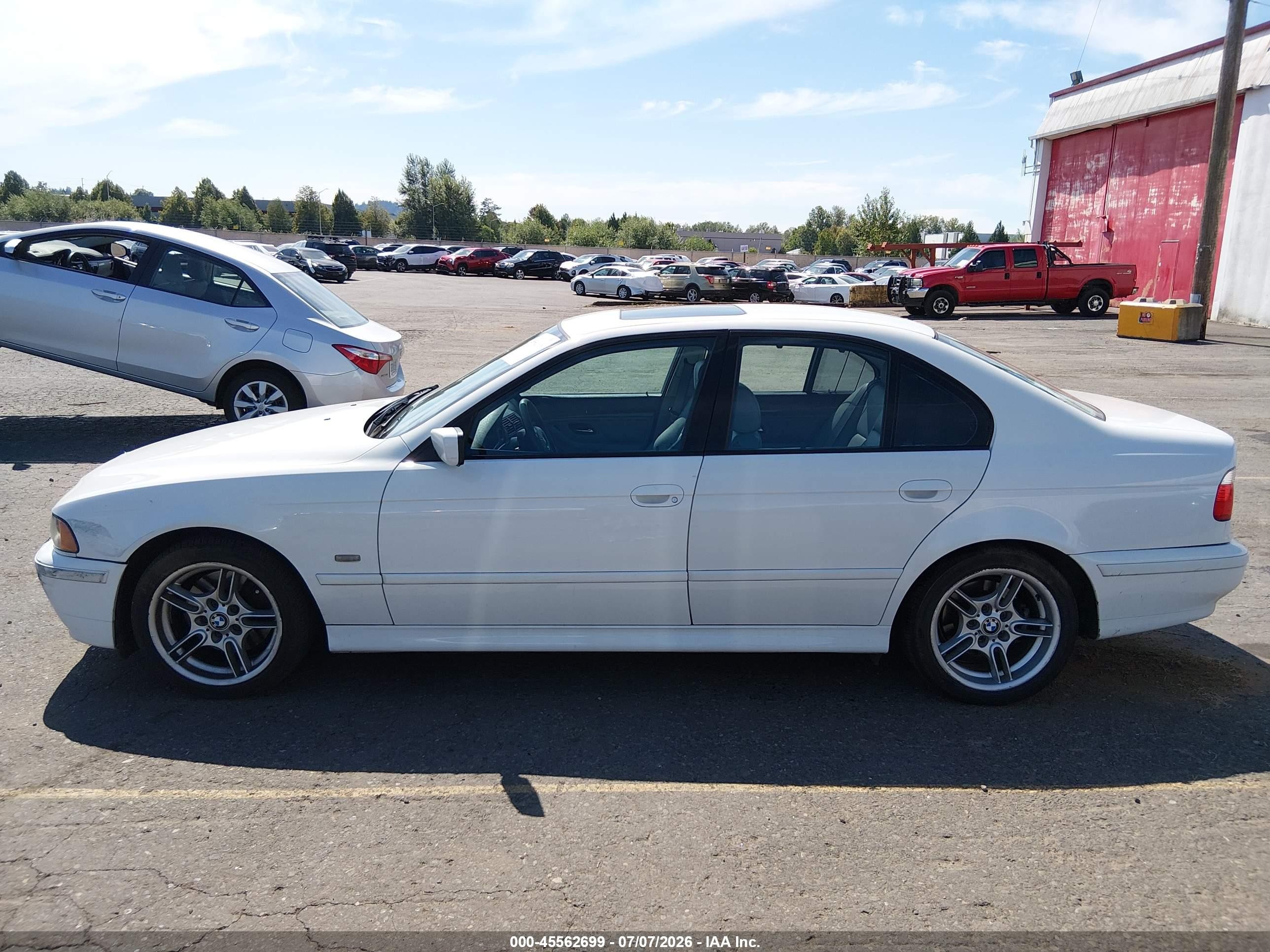 2001 Bmw 540i White vin: WBADN53471GC96724