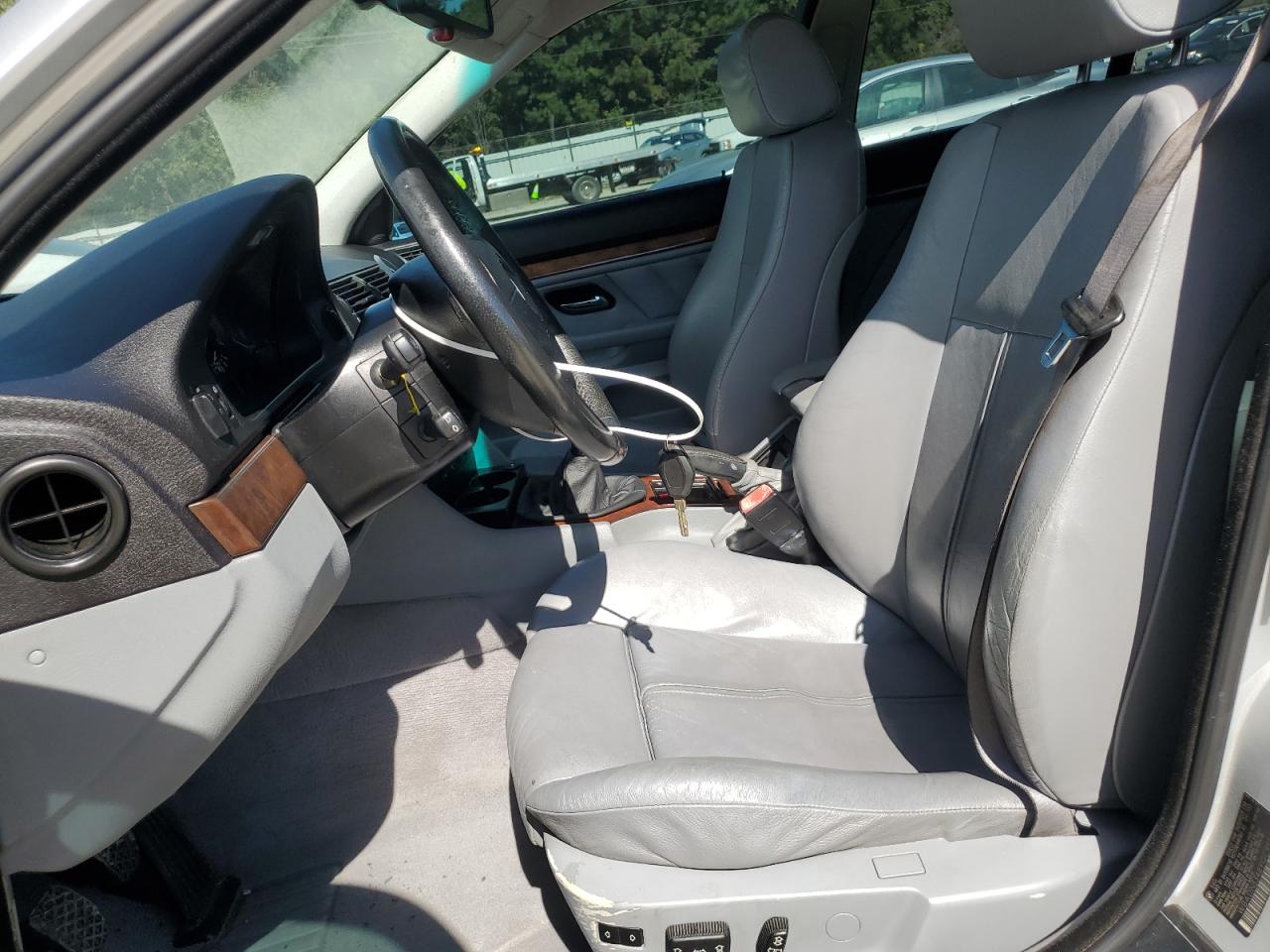 2000 Bmw 540 I Silver vin: WBADN5348YGC95432