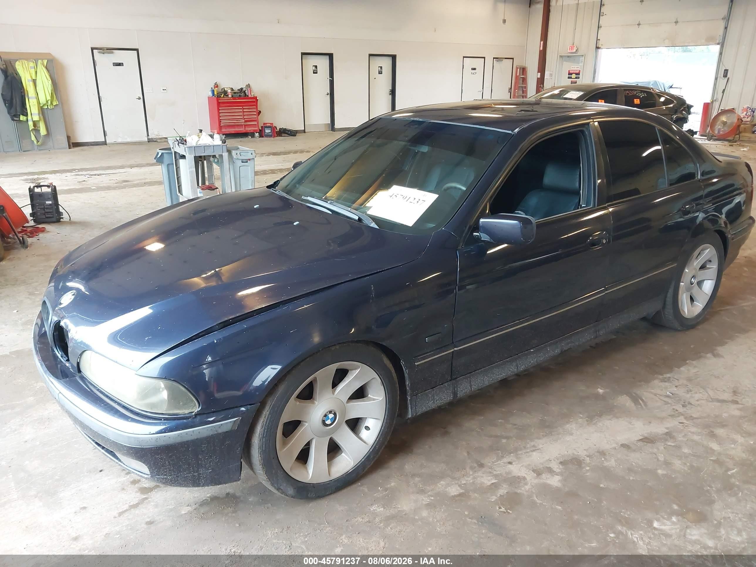 2001 Bmw 540ia Синий vin: WBADN634X1GM72149