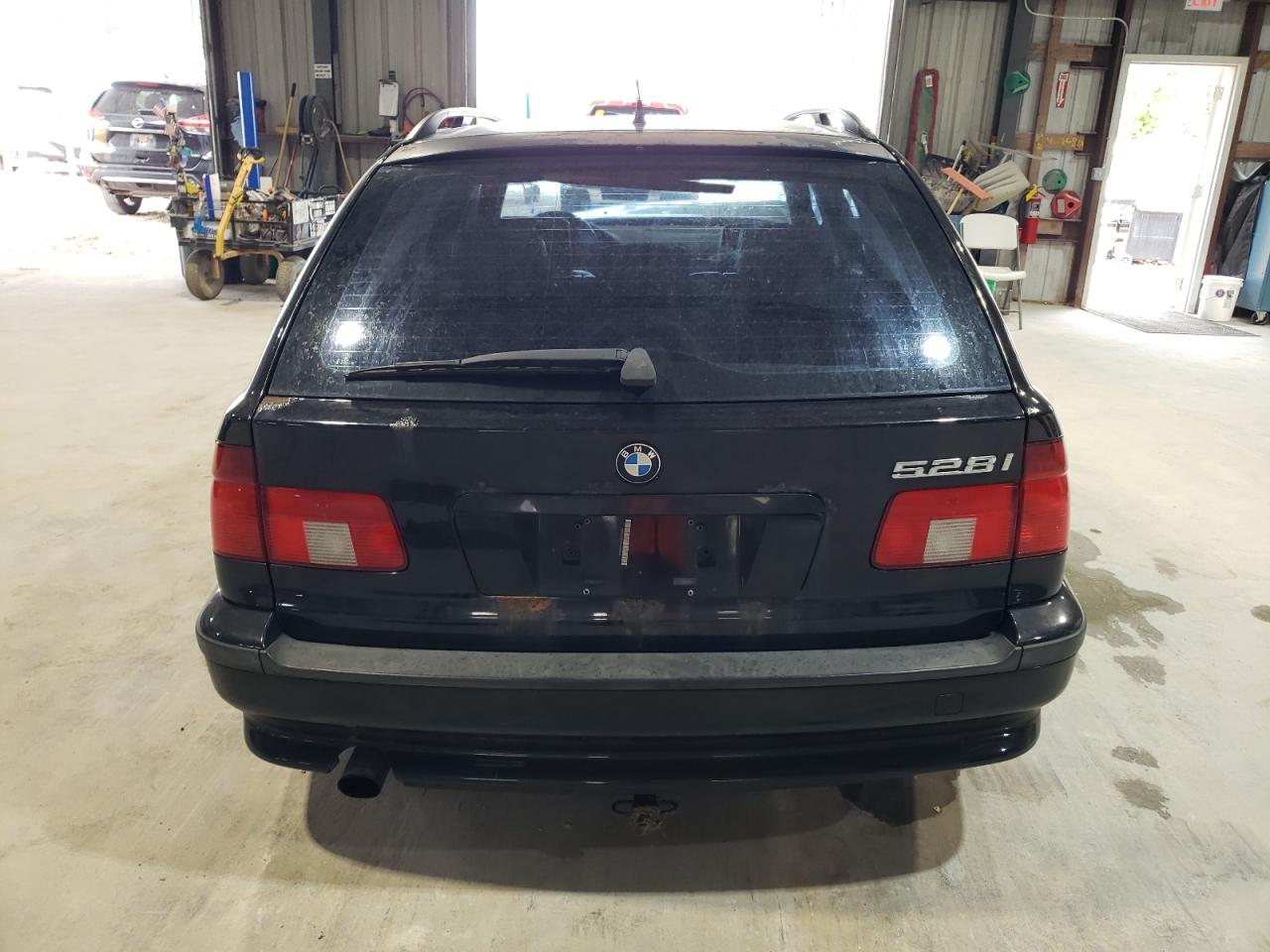 1999 Bmw 528 It Automatic Black vin: WBADP6333XBV61018