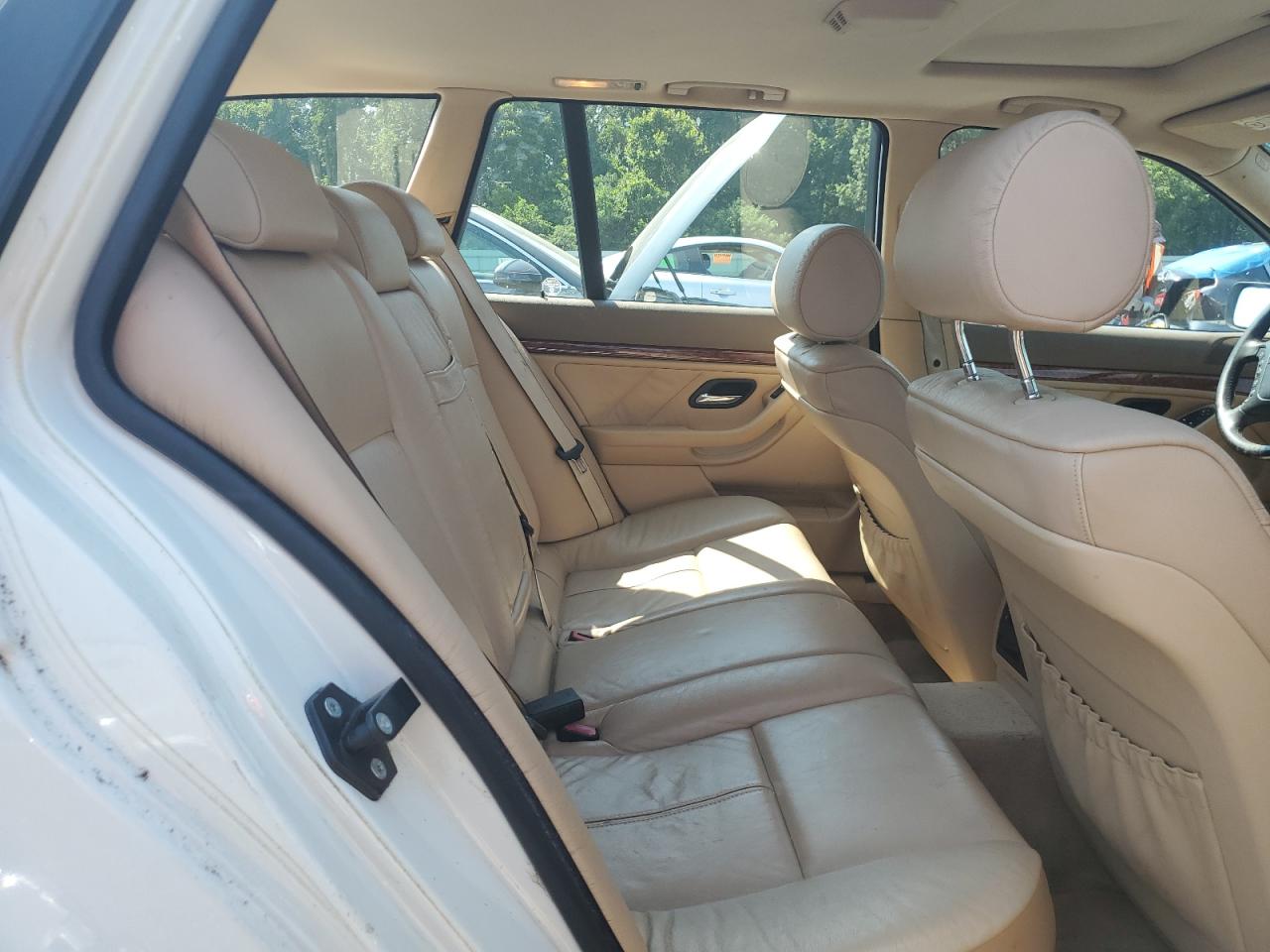 1999 Bmw 528 It Automatic White vin: WBADP6334XBV61092