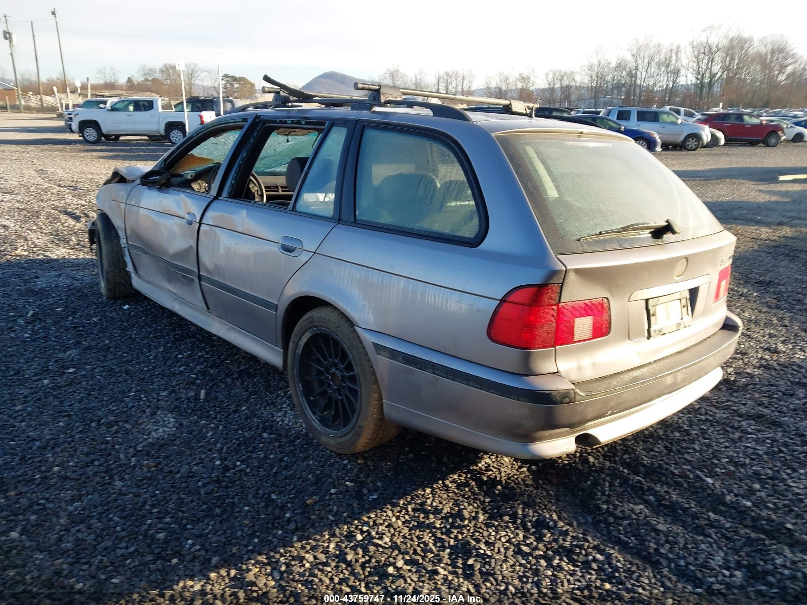1999 Bmw 540i Sport Серебряный vin: WBADR6333XGN90015