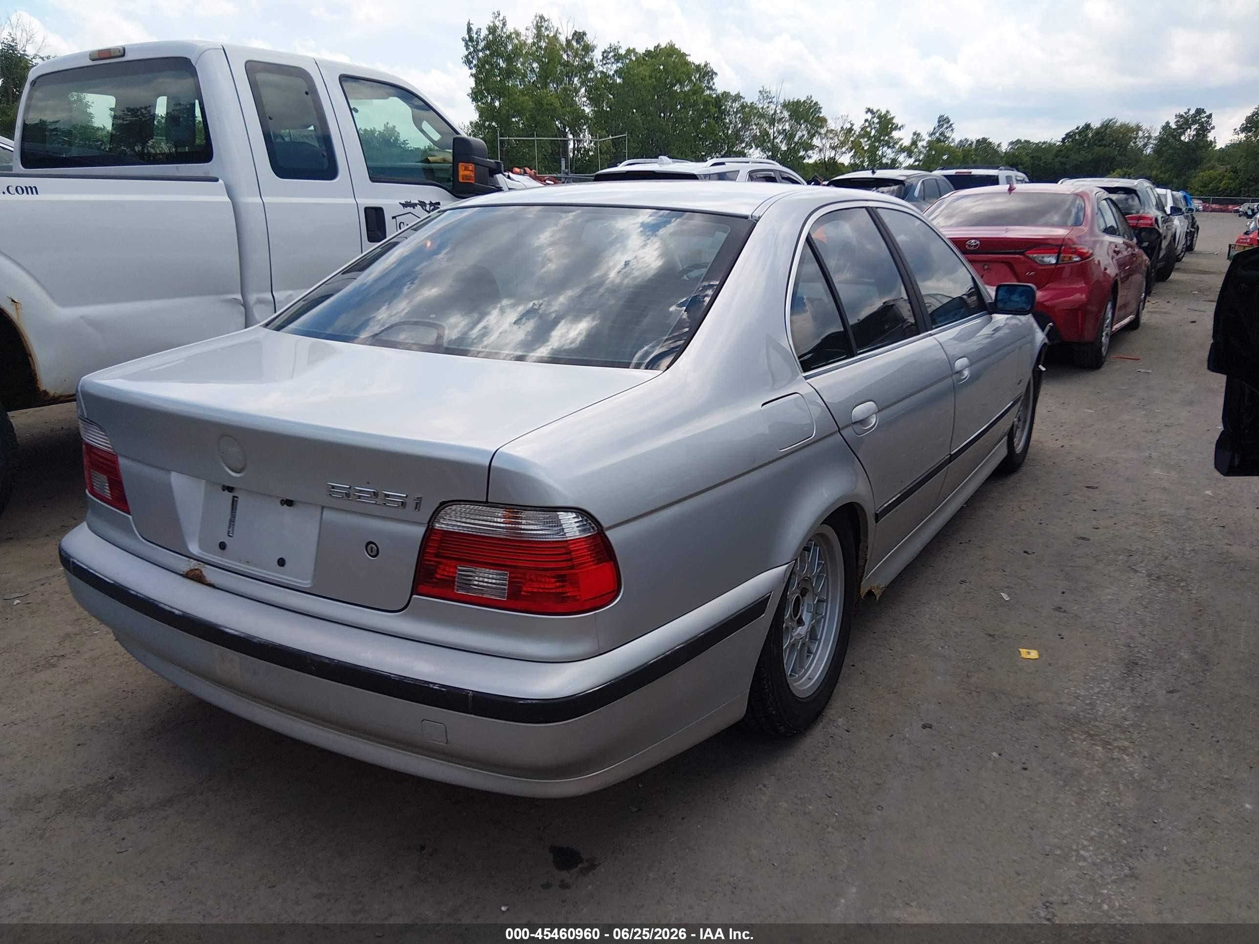 2001 Bmw 525i   Silver vin: WBADT334X1GF41266