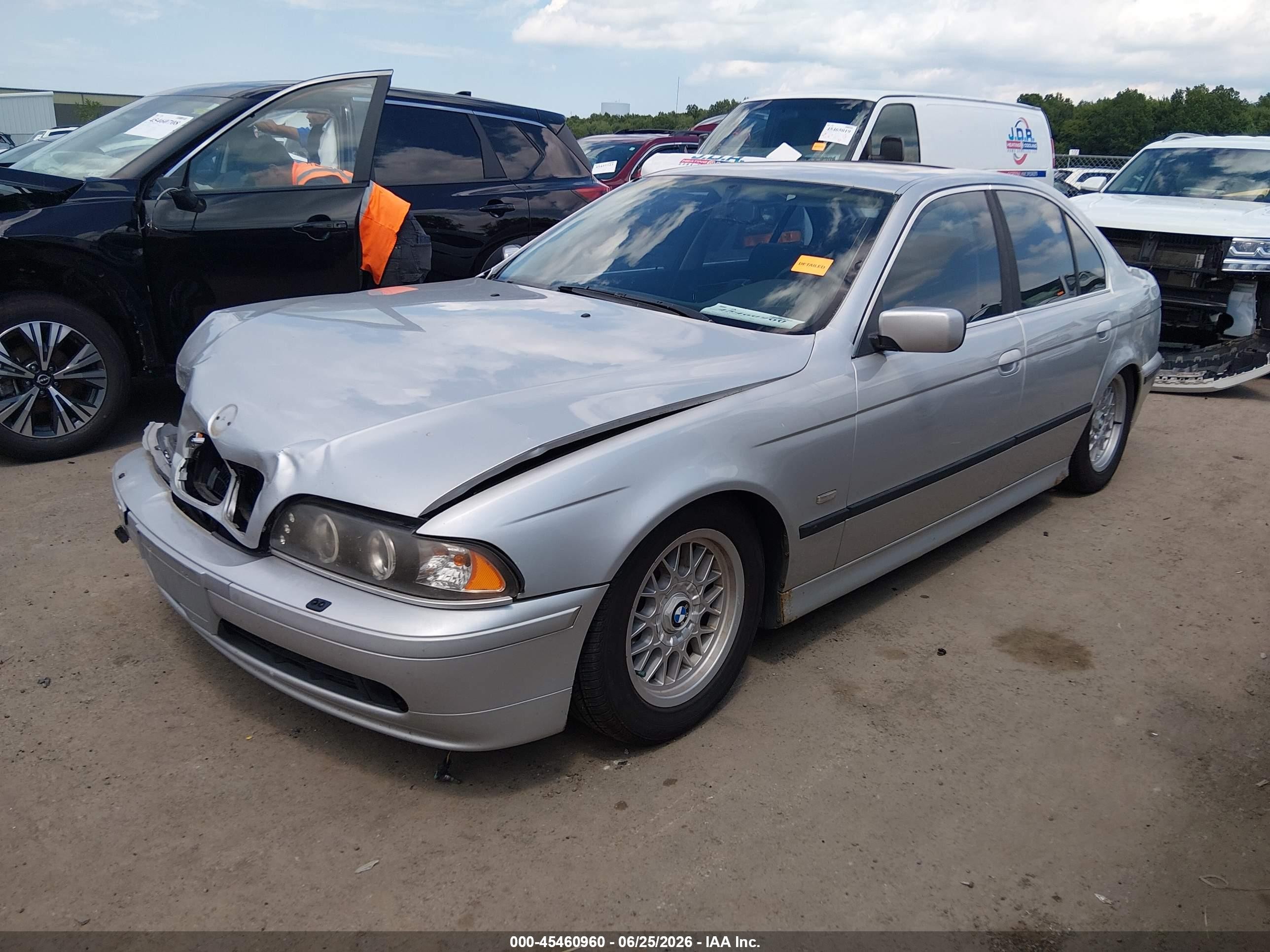 2001 Bmw 525i   Silver vin: WBADT334X1GF41266
