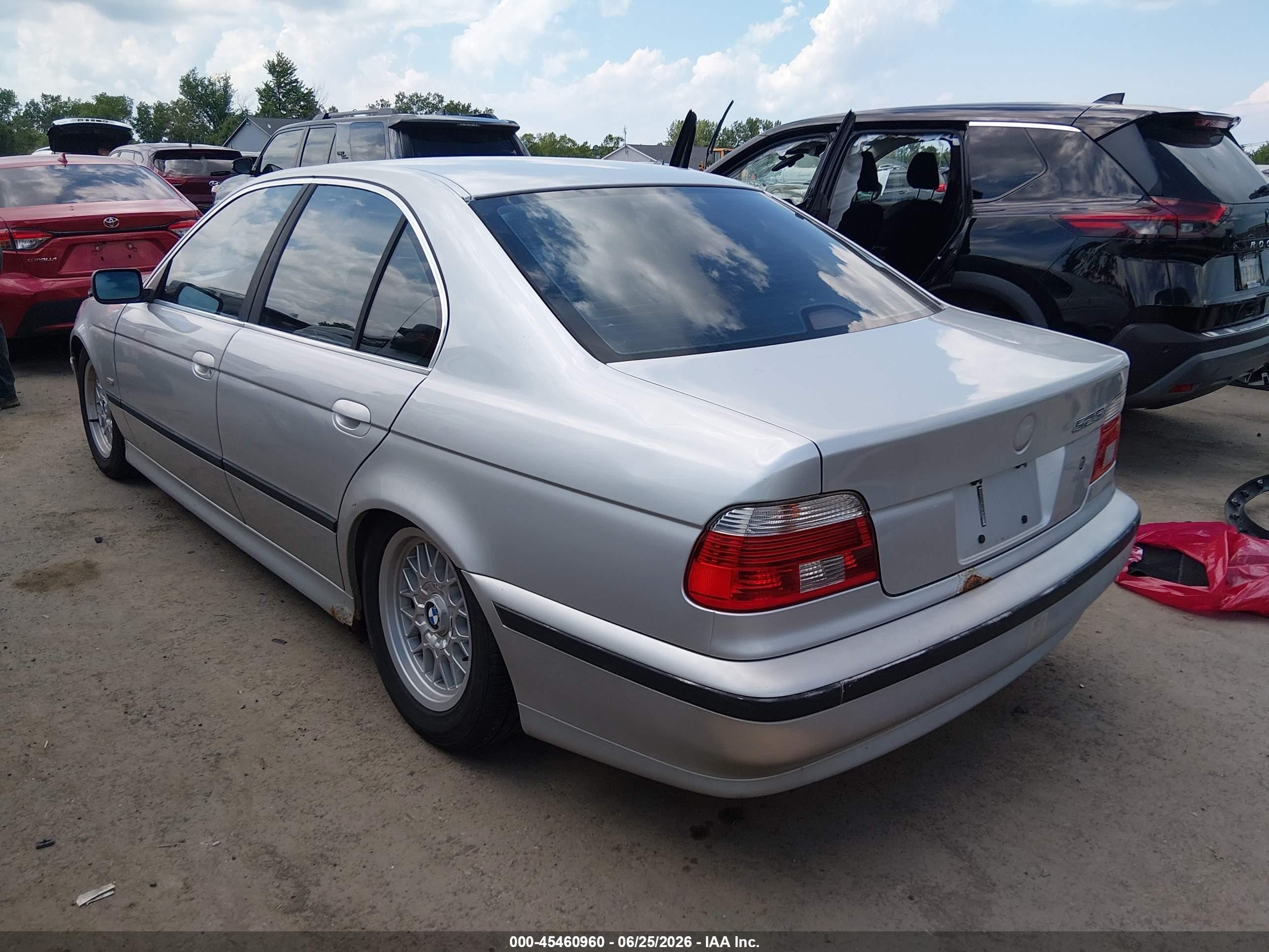 2001 Bmw 525i   Silver vin: WBADT334X1GF41266