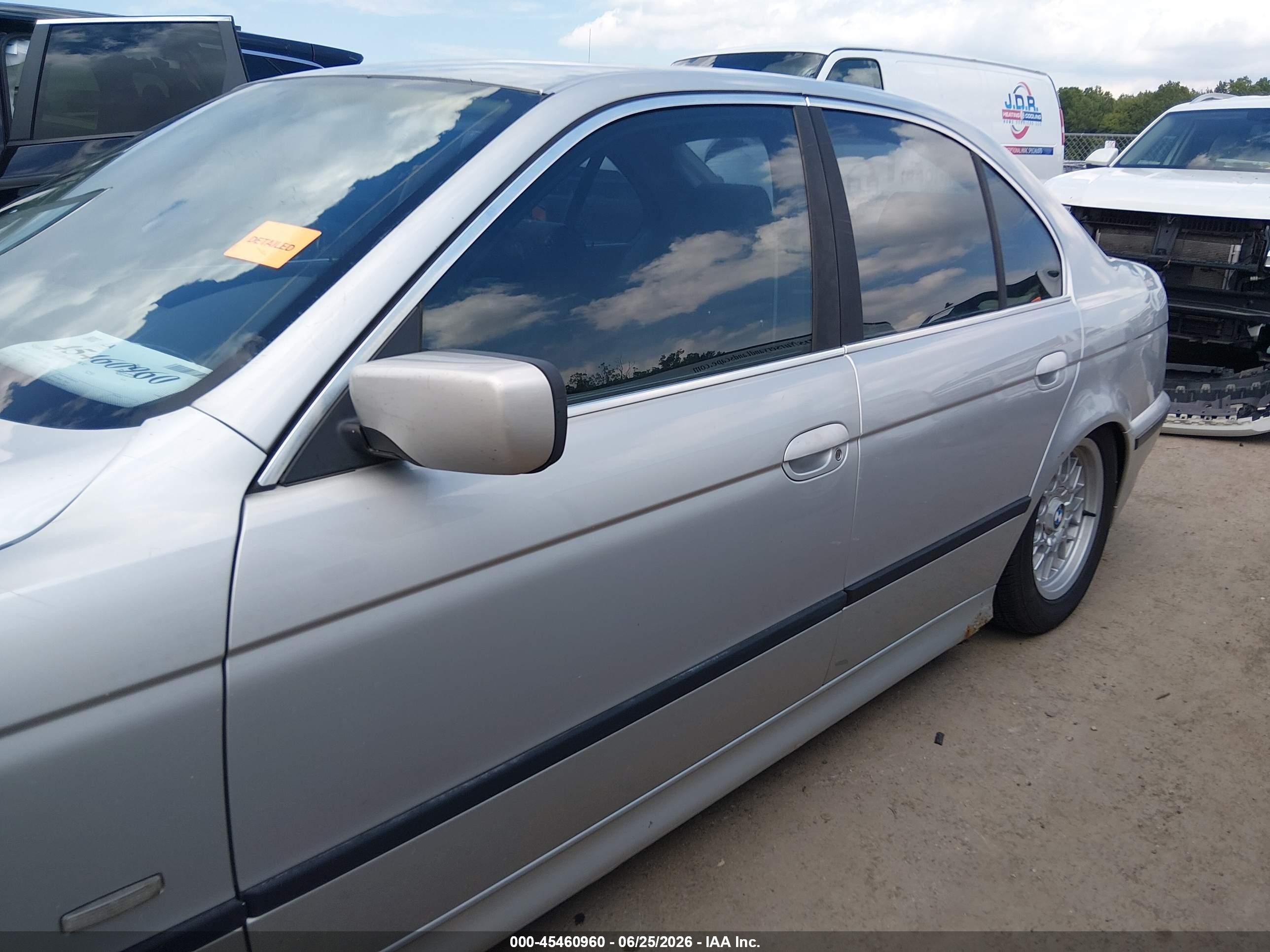 2001 Bmw 525i   Silver vin: WBADT334X1GF41266