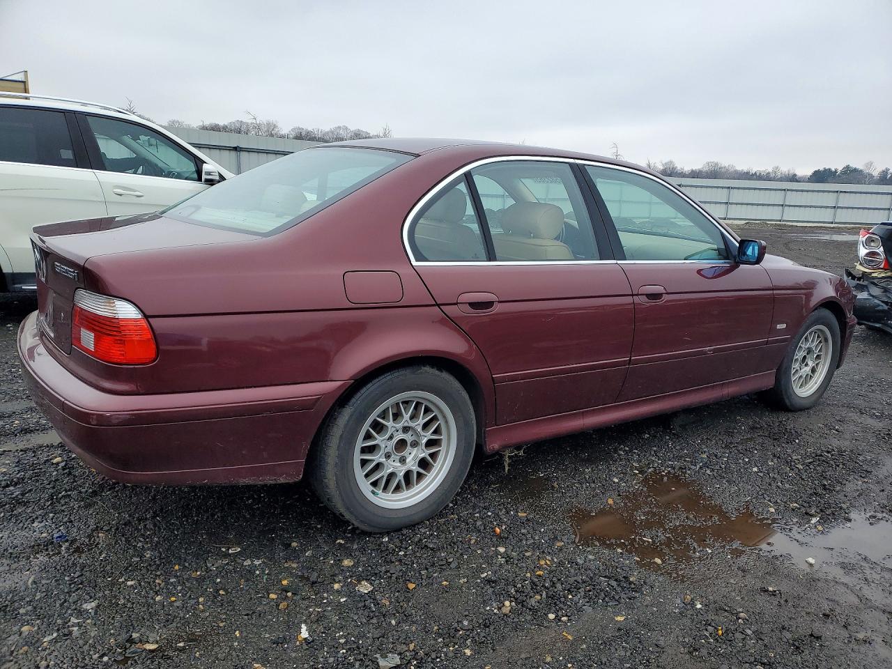 2001 Bmw 525 I Automatic Burgundy vin: WBADT43401GF55912