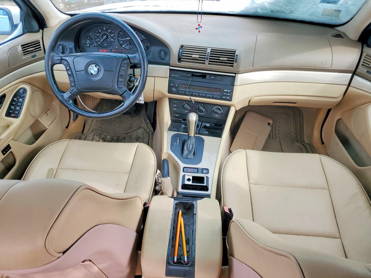 2001 Bmw 525i White vin: WBADT43431GF56360