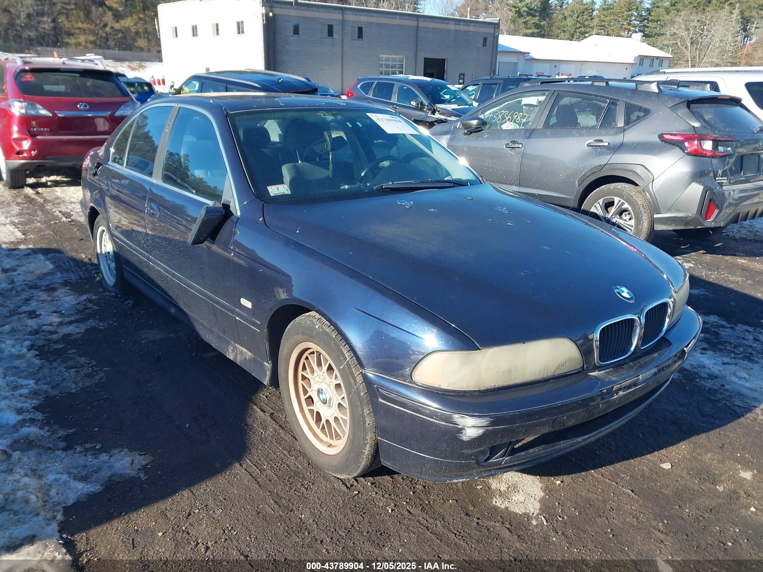 2001 Bmw 525ia   Dark Blue vin: WBADT43431GX24611