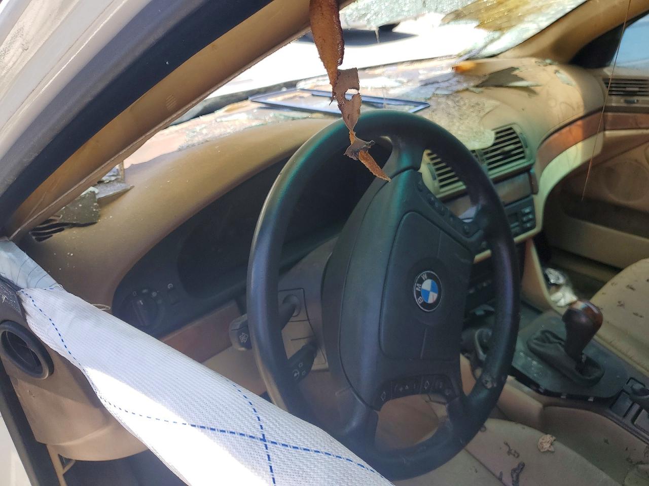 2001 Bmw 525 I Automatic White vin: WBADT43441GX27209