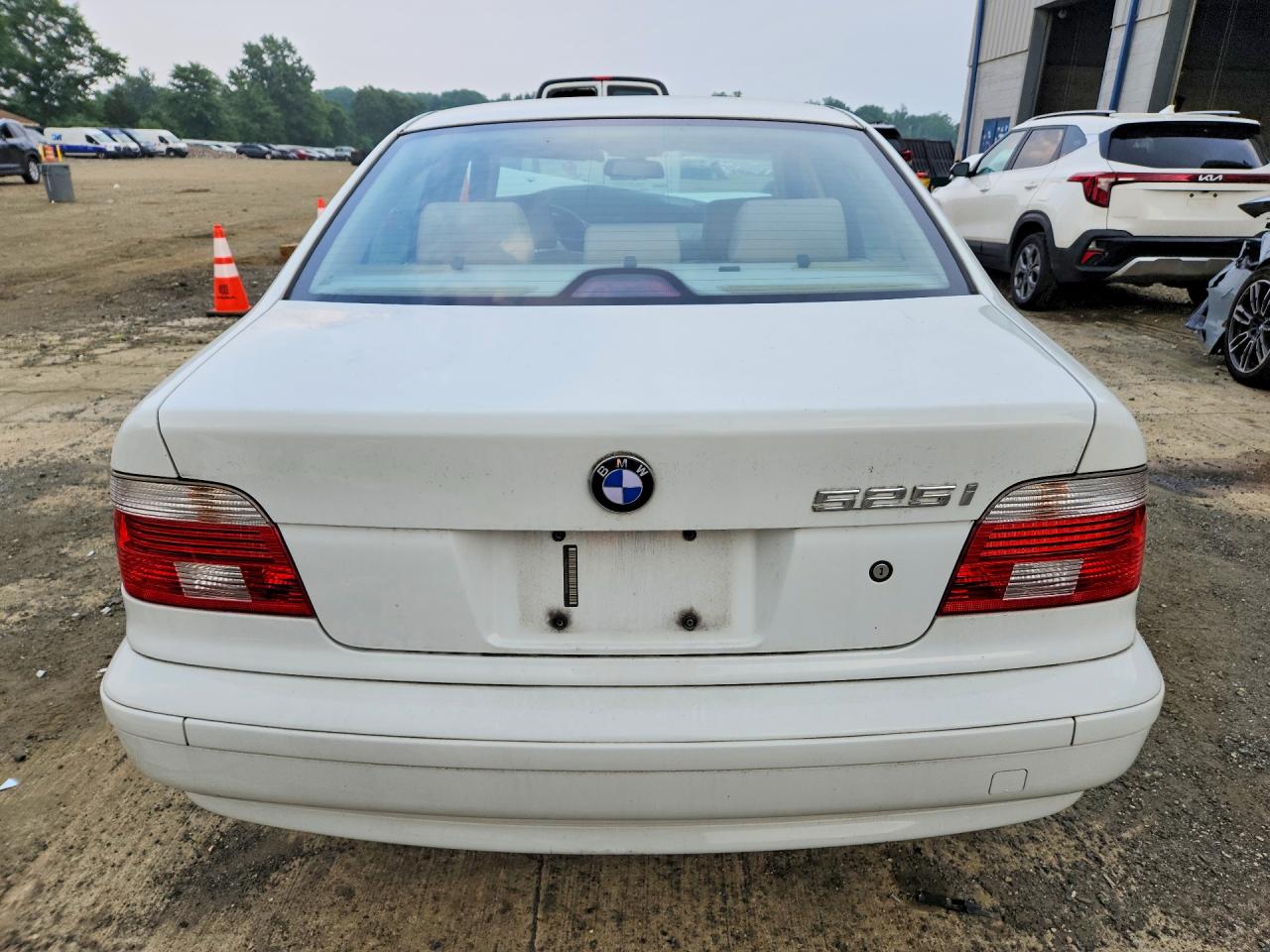 2003 Bmw 525 I Automatic White vin: WBADT43463G025900