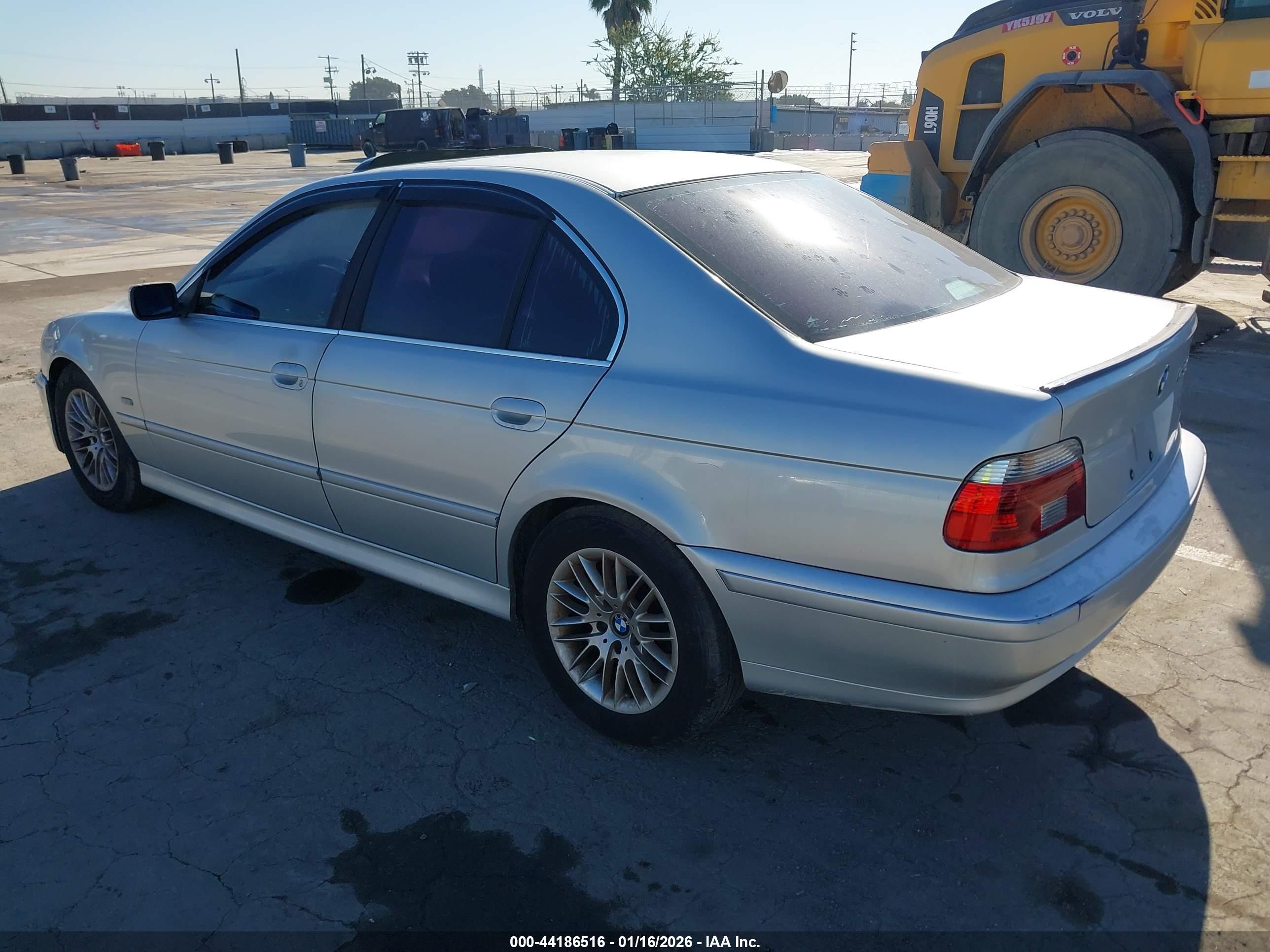 2002 Bmw 530ia   Silver vin: WBADT63452CH85711