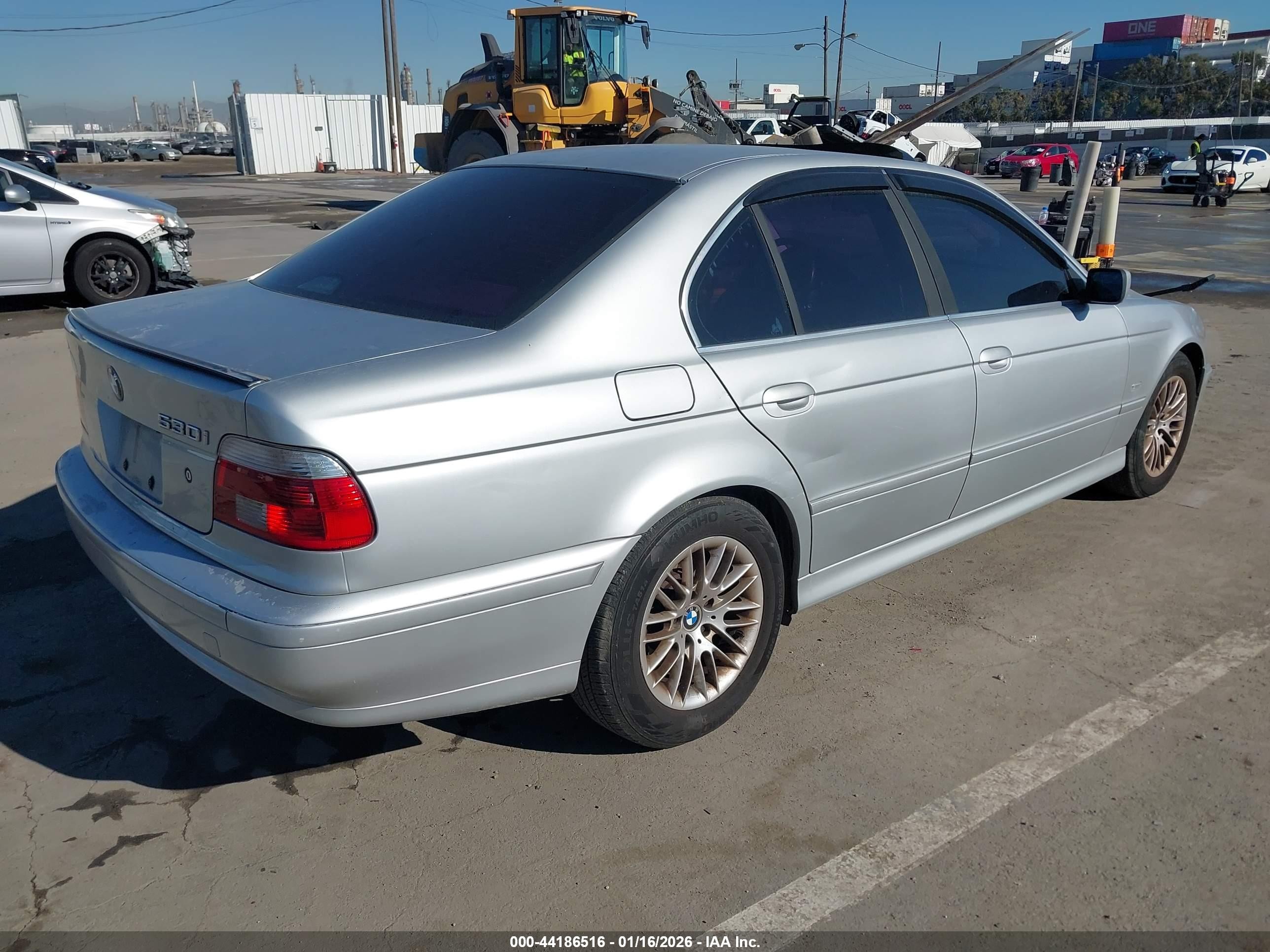 2002 Bmw 530ia   Silver vin: WBADT63452CH85711