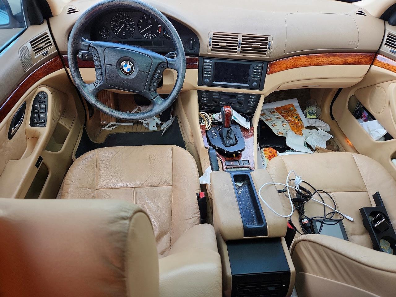 2001 Bmw 530 I Automatic White vin: WBADT63471CF01106