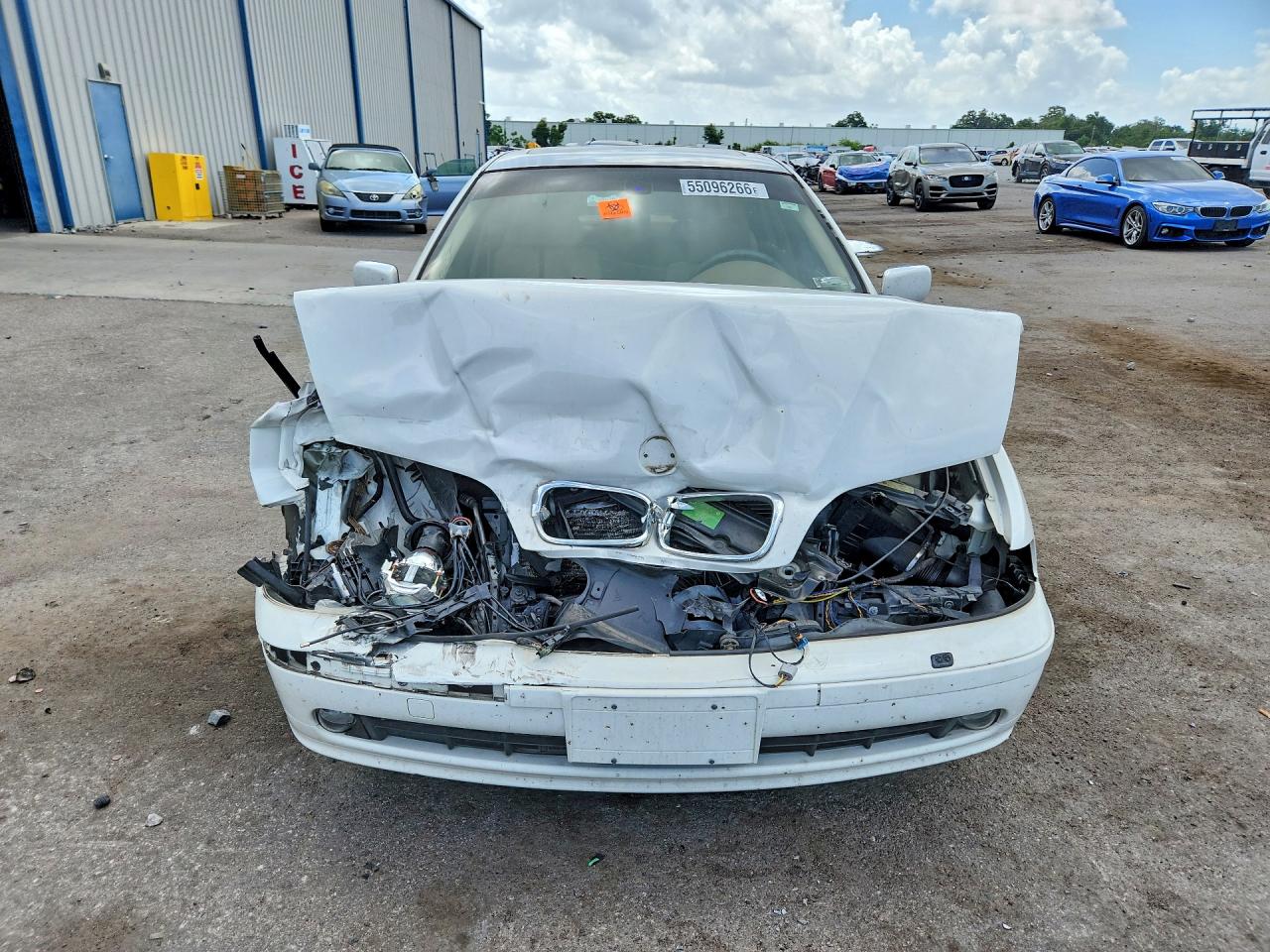 2001 Bmw 530 I Automatic White vin: WBADT63471CF01106
