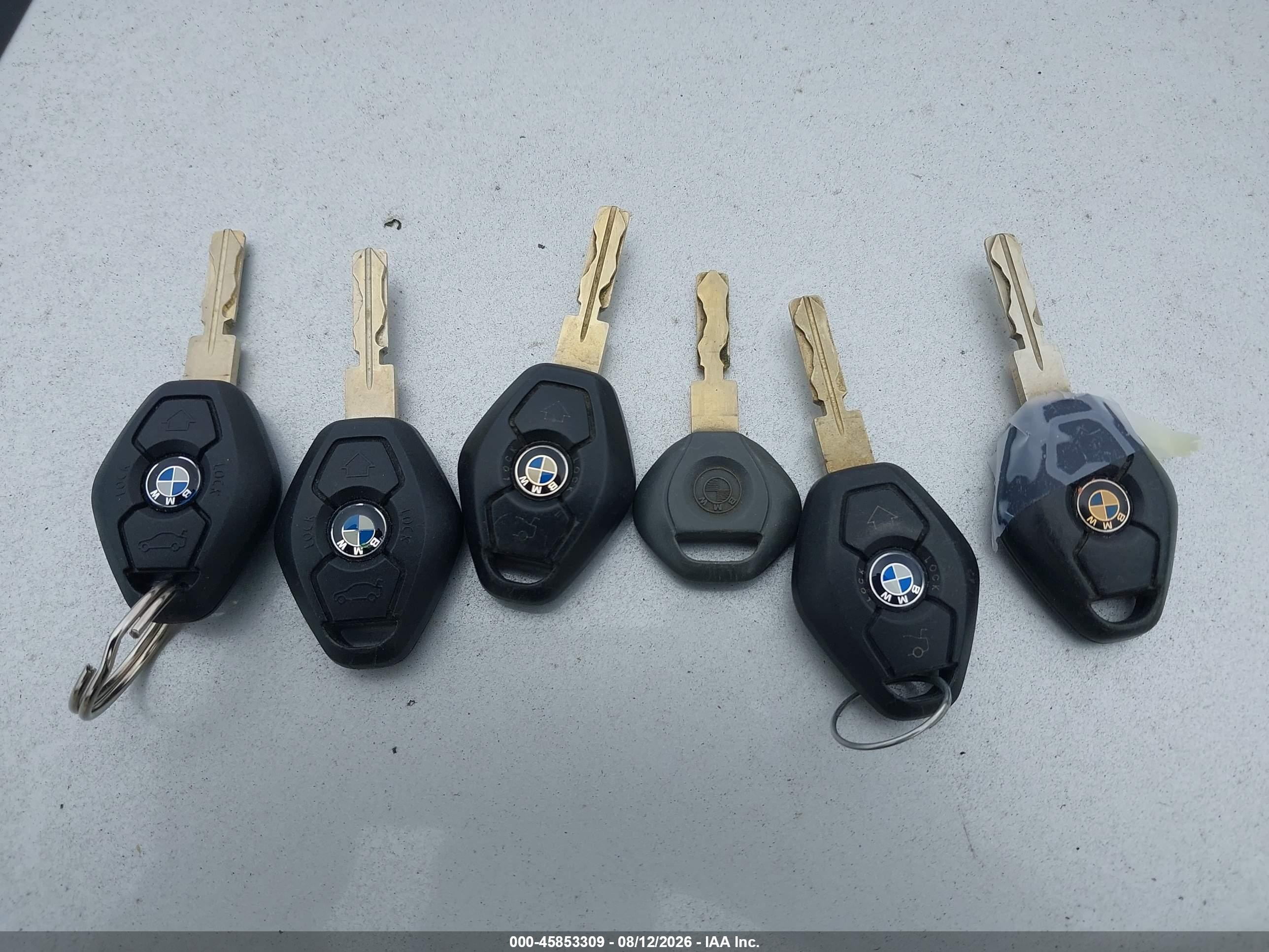 2001 Bmw 530ia   Серебряный vin: WBADT63471CF06144