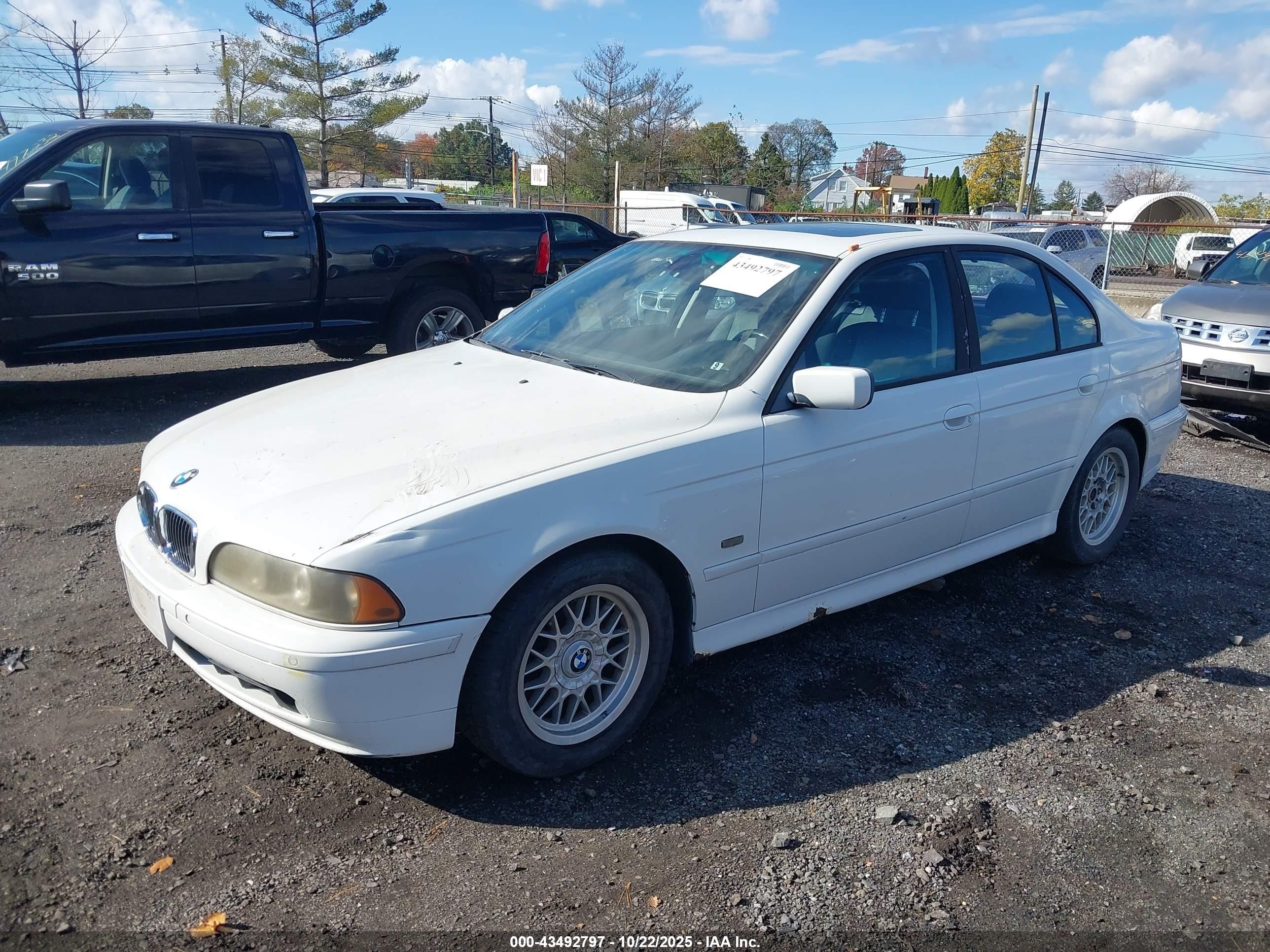 2003 Bmw 530ia   White vin: WBADT63473CK35831