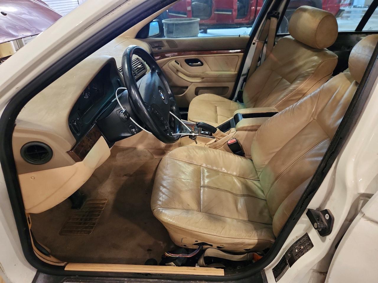 2002 Bmw 530 I Automatic White vin: WBADT63482CH92166