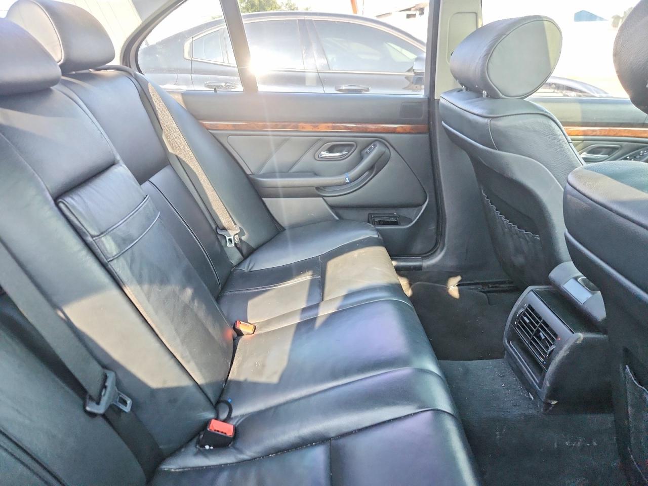 2002 Bmw 530 I Automatic Silver vin: WBADT63492CH85940