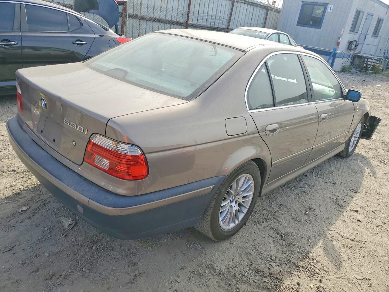 2002 Bmw 530 I Automatic Желто-коричневый vin: WBADT63492CH89261