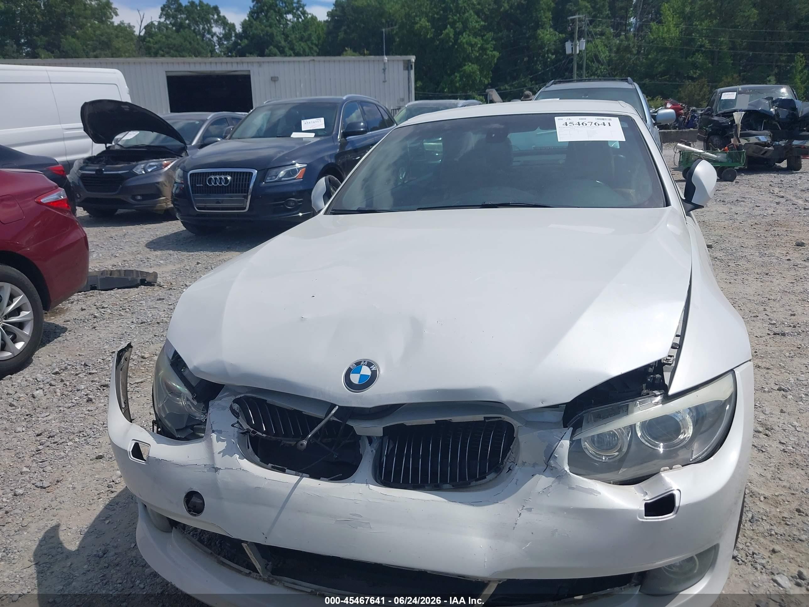 2012 Bmw 328i   Белый vin: WBADW3C51CE822853