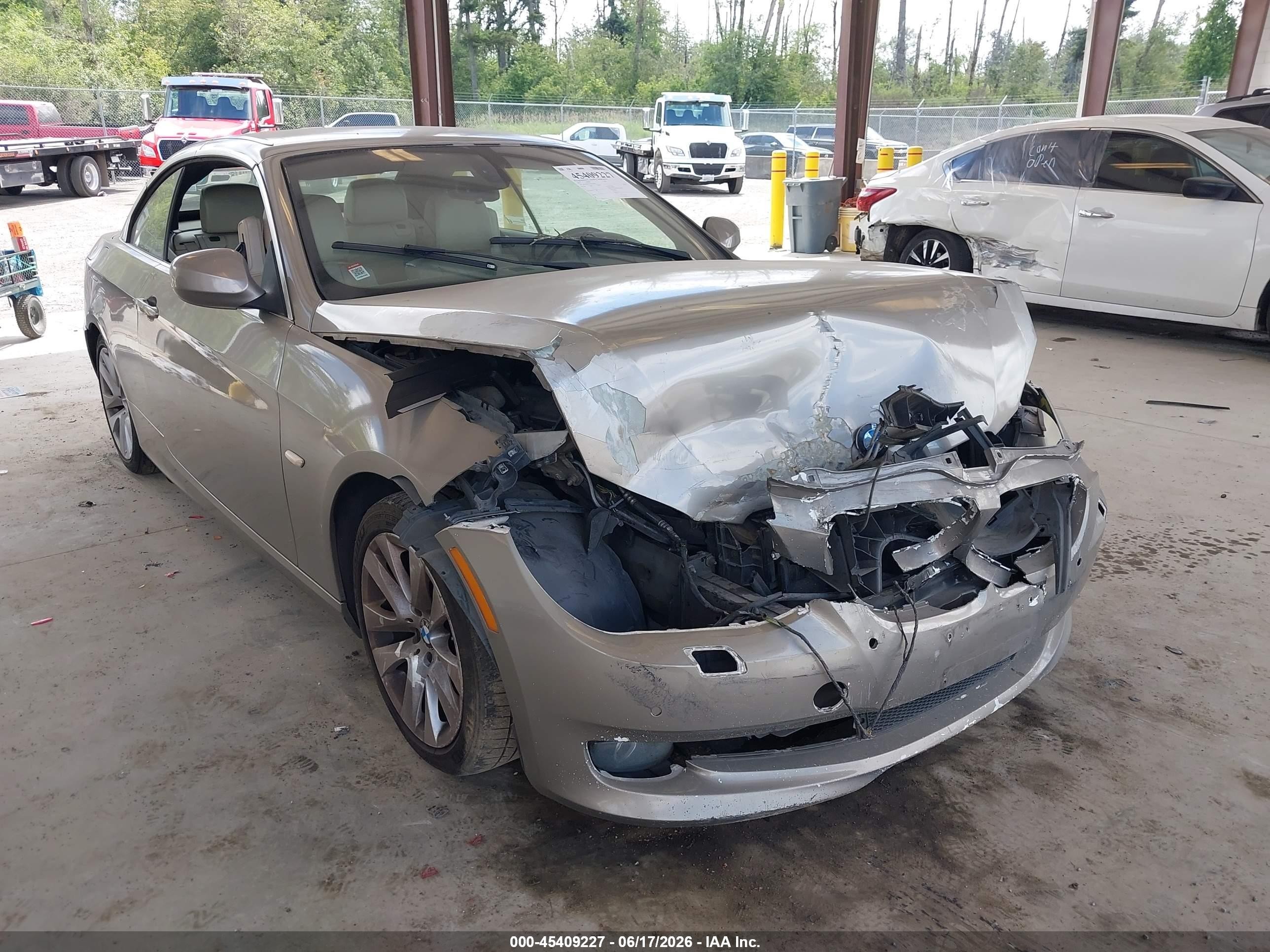 2011 Bmw 328i   Champagne vin: WBADW3C52BE538954