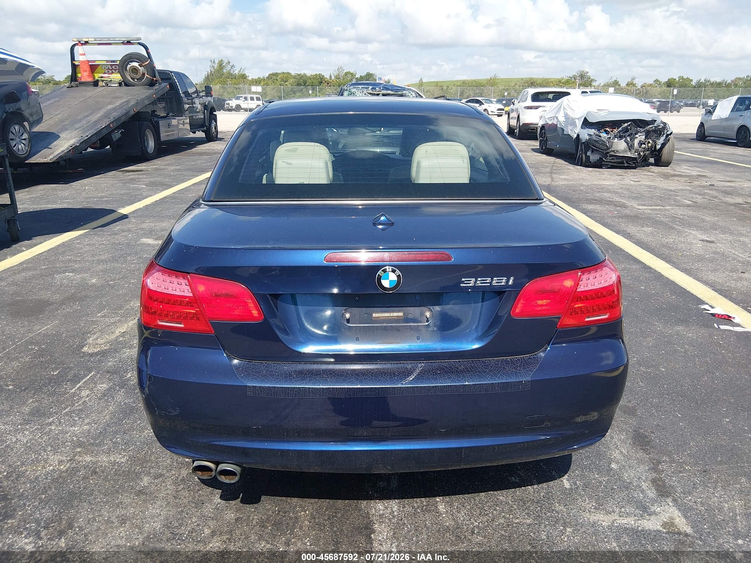 2011 Bmw 328i   Blue vin: WBADW3C53BE439706