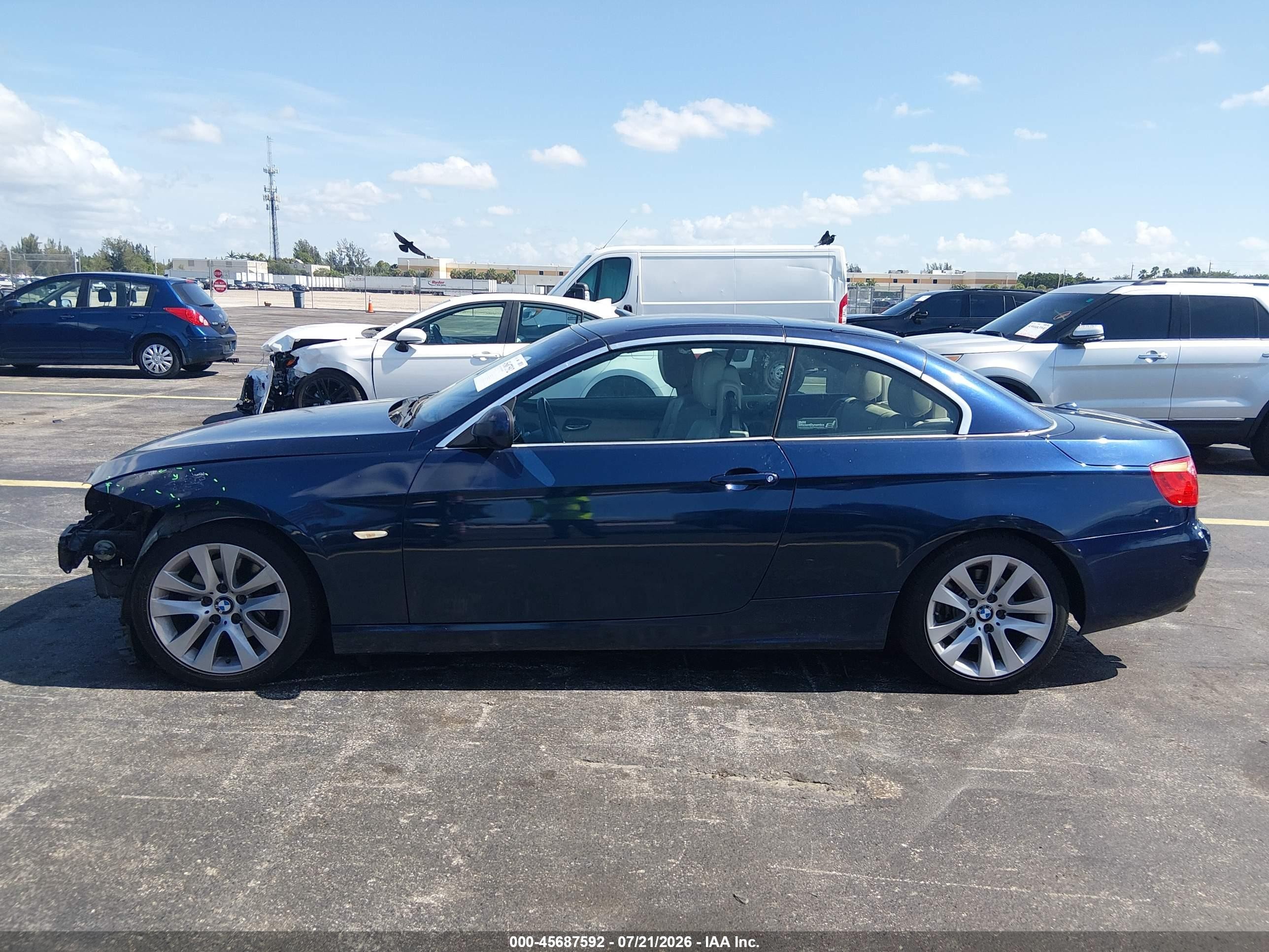 2011 Bmw 328i   Blue vin: WBADW3C53BE439706