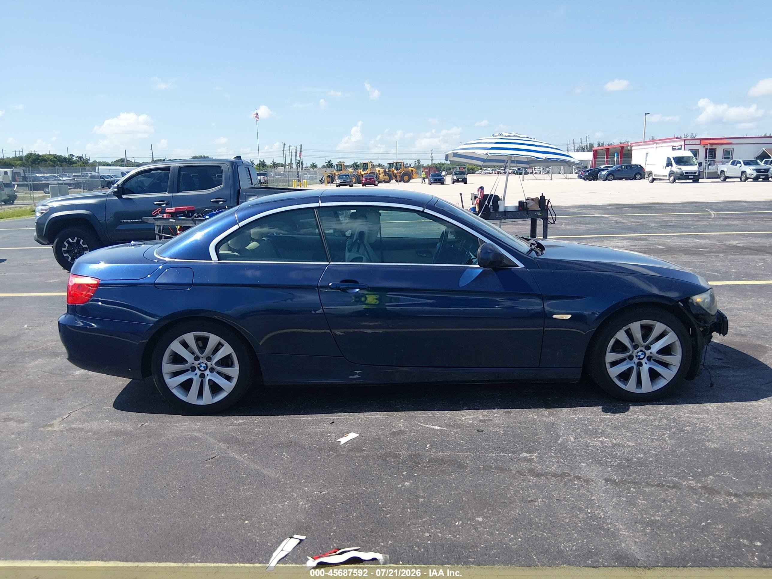 2011 Bmw 328i   Blue vin: WBADW3C53BE439706