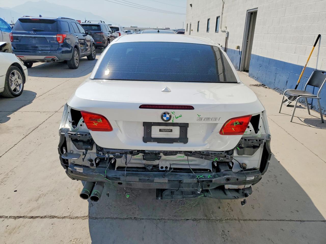 2013 Bmw 328 I White vin: WBADW3C56DJ527191