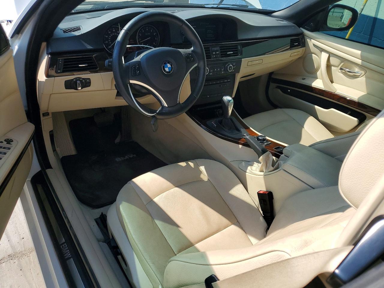 2013 Bmw 328 I White vin: WBADW3C56DJ527191